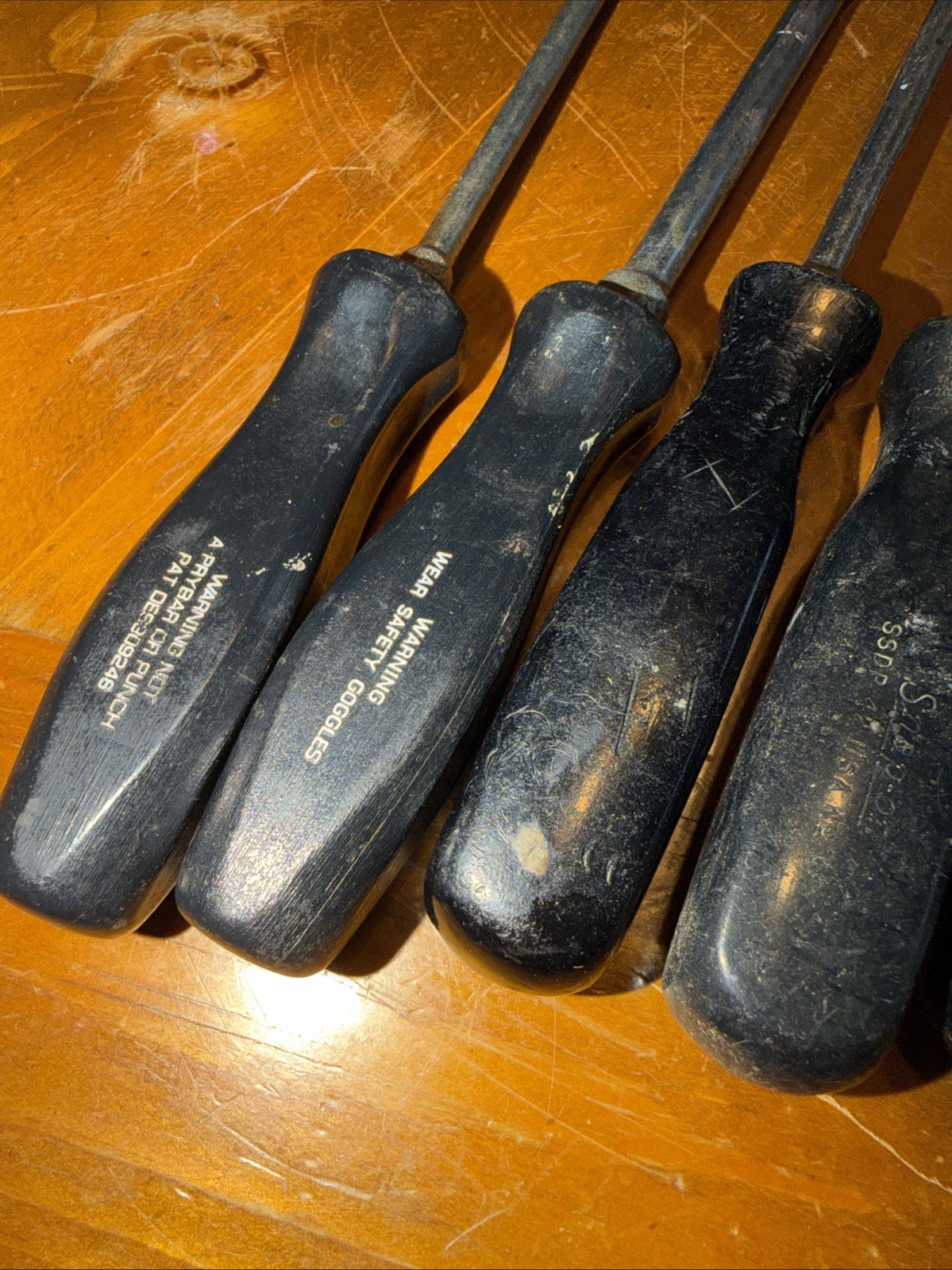 Lot Of 8 Snap On Screwdrivers