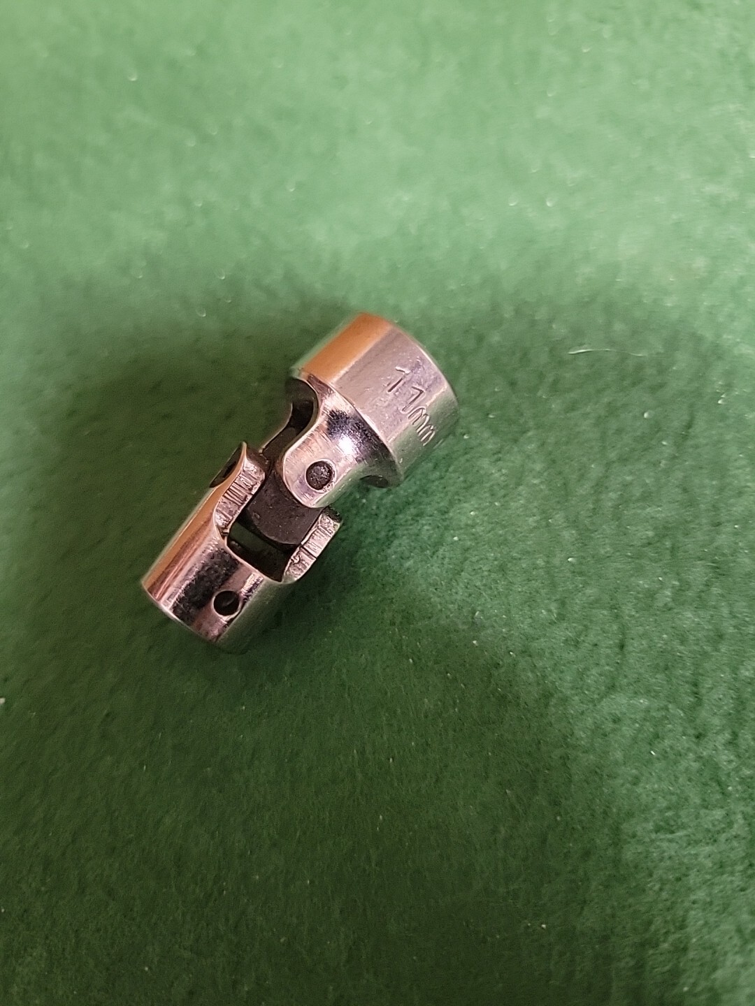 MATCO 11MM 1/4″ DRIVE AU11M6 6 POINT METRIC UNIVERSAL SWIVEL SOCKET 11 MM