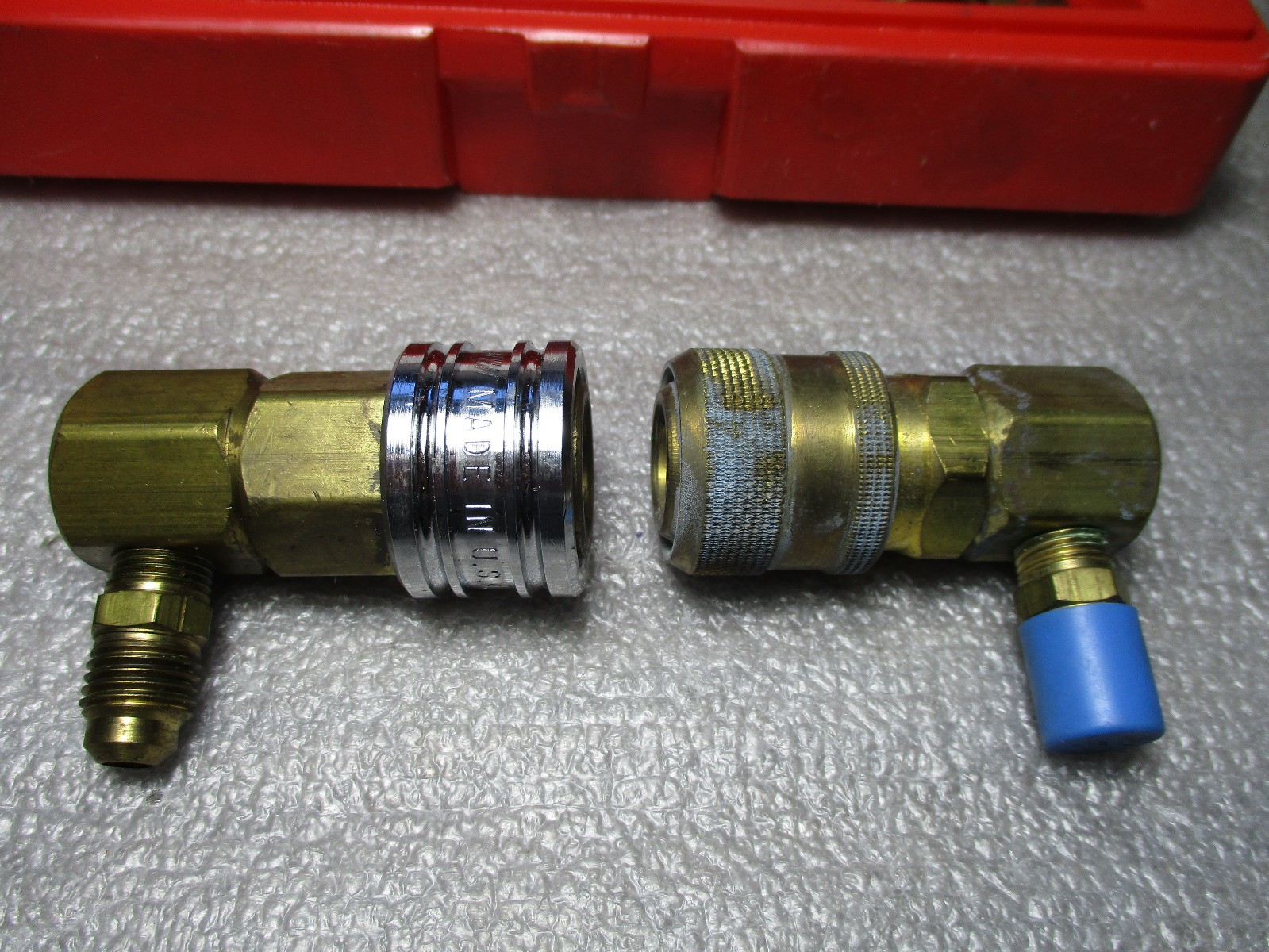 Blue-Point Air Conditioning Adapter Set ACT600A (Inside label says Snap-on)