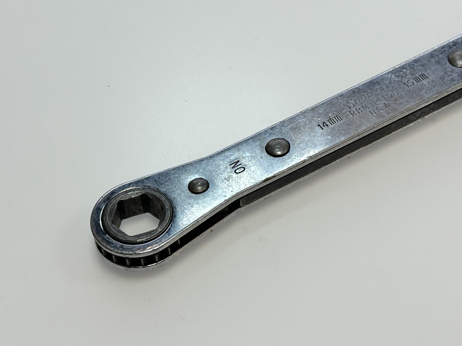 Snap-on USA RBM1415S 14mm X 15mm Ratcheting 6 Point Box End Wrench, 0° Offset