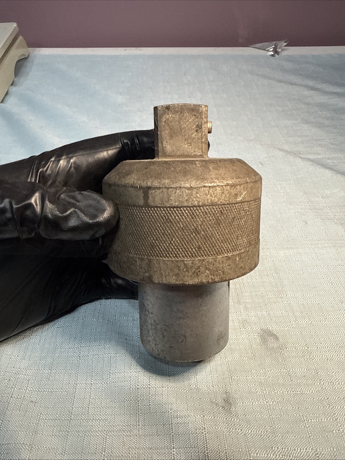 Snap On Tools 1” Drive Heavy Duty Knurled Ratcheting Socket Adapter L673
