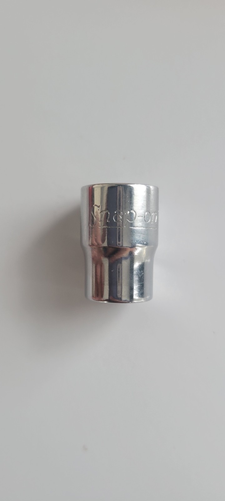 Like New Snap-on FV-121 3/8″ Drive 3/8″ Shallow Socket 12-point