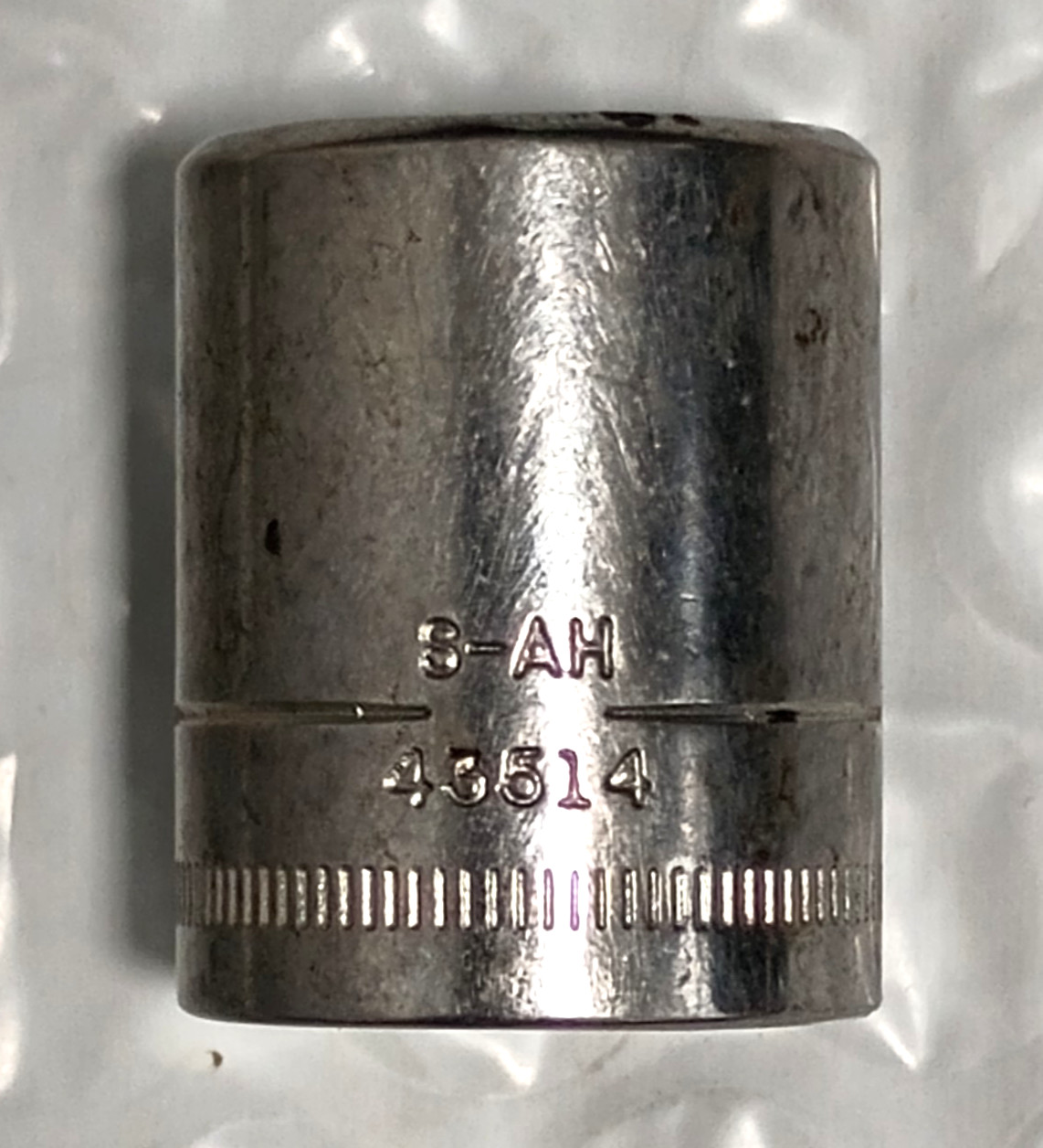 CRAFTSMAN TOOLS USA SAH43514, 3/8″ DRIVE, 13MM. SOCKET, SHALLOW, 6 POINT.