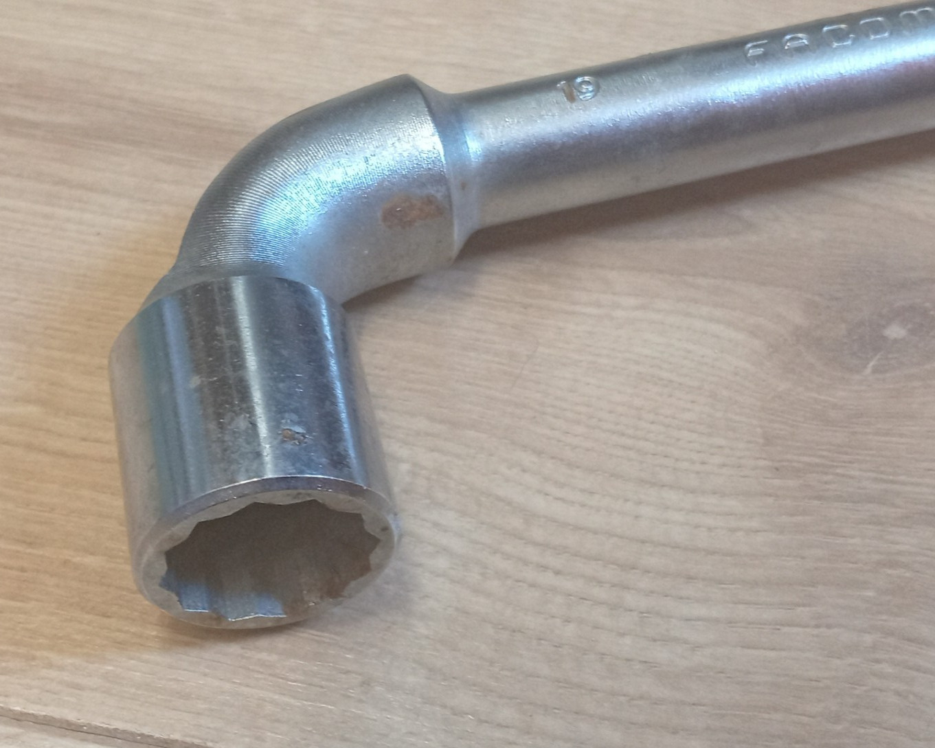 Facom 76.19, 19mm, Vanachrome Angled, Pass Through Socket Wrench, Made In France