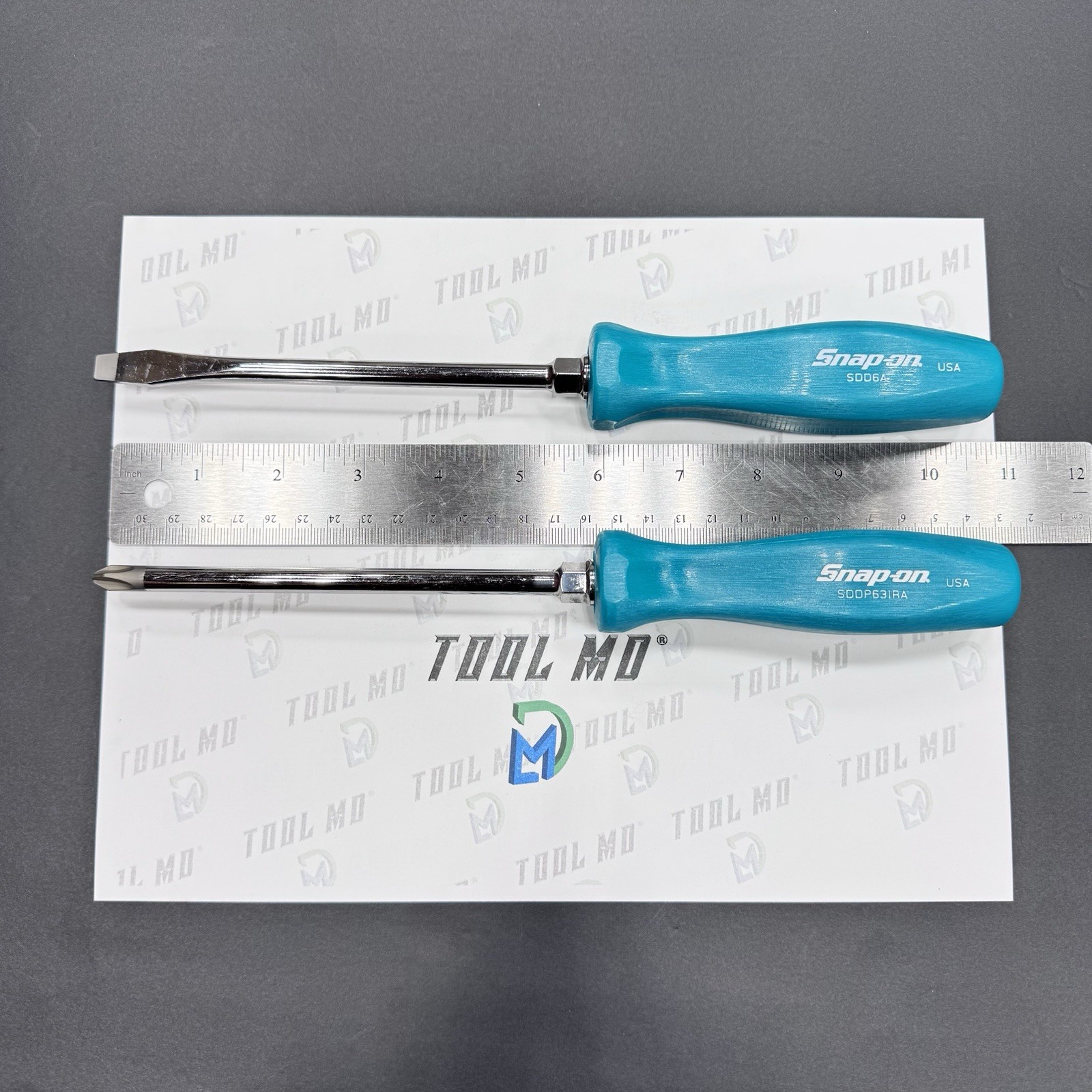 Snap-on Tools USA NEW RARE 2pc TEAL Hard Handle Screwdriver Lot SDD6A SDDP63IRA