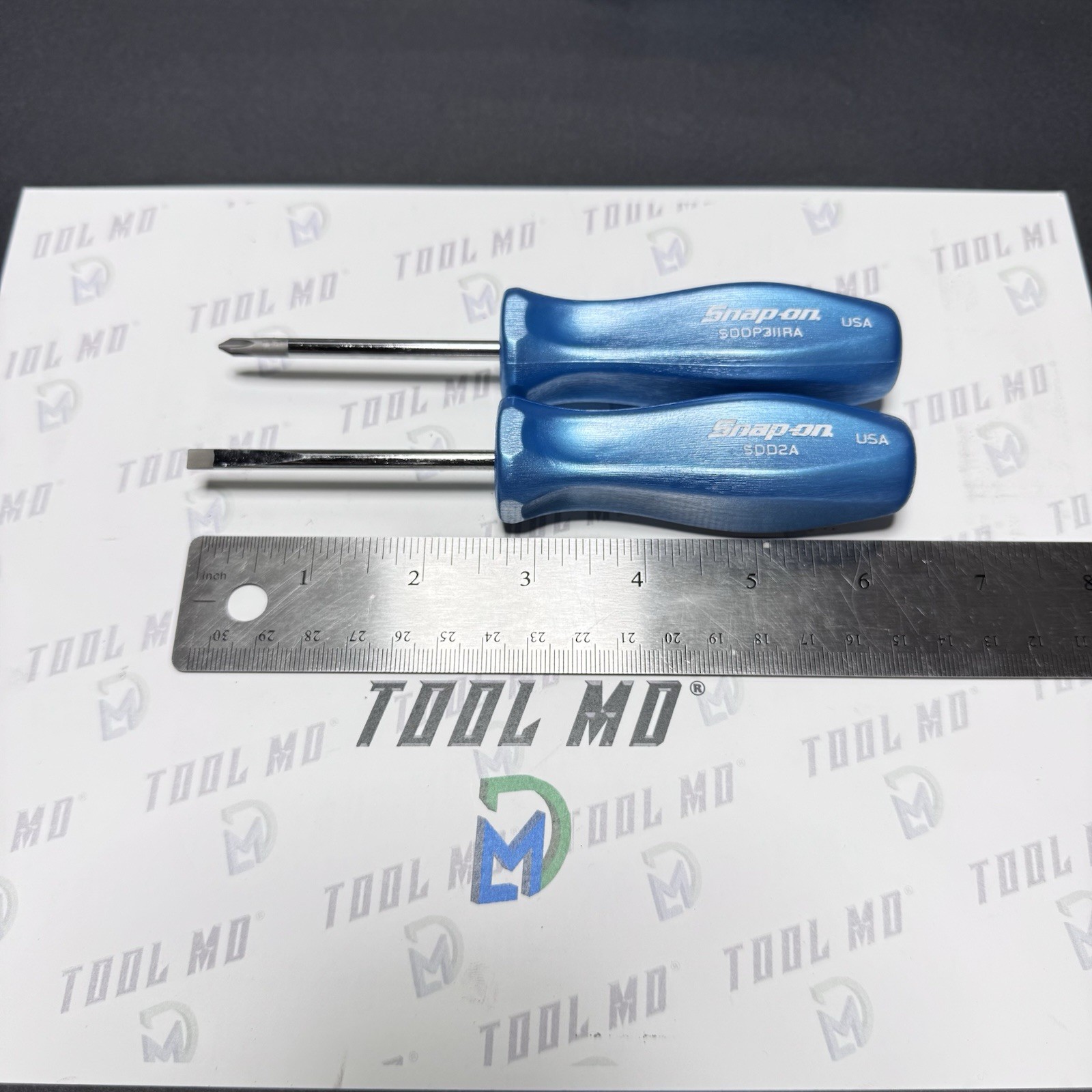 Snap-on Tools USA RARE Custom 4pc PEARL BLUE Hard Handle Cabinet Screwdriver Set