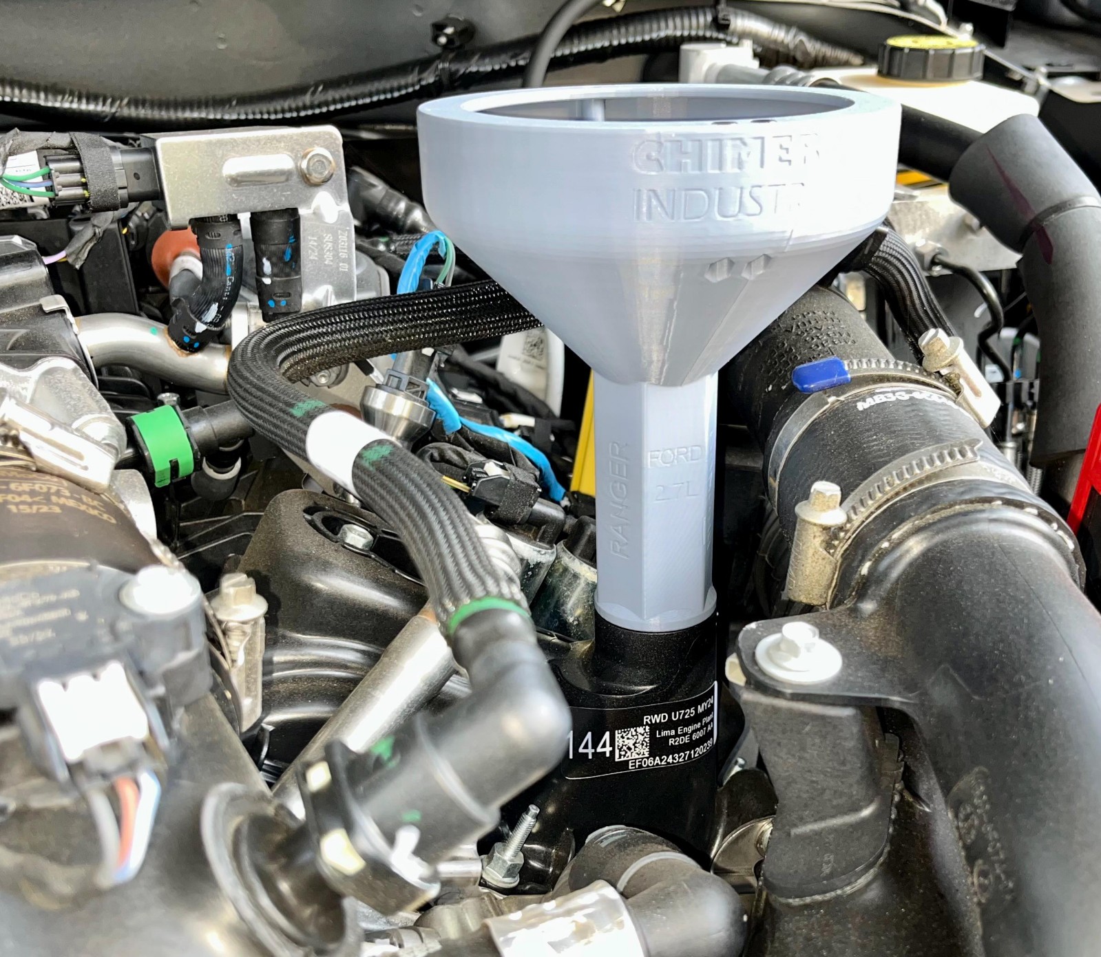 No Spill Locking Oil Funnel for New Ford Bronco/Ranger *2.7L Edition* – Magnetic