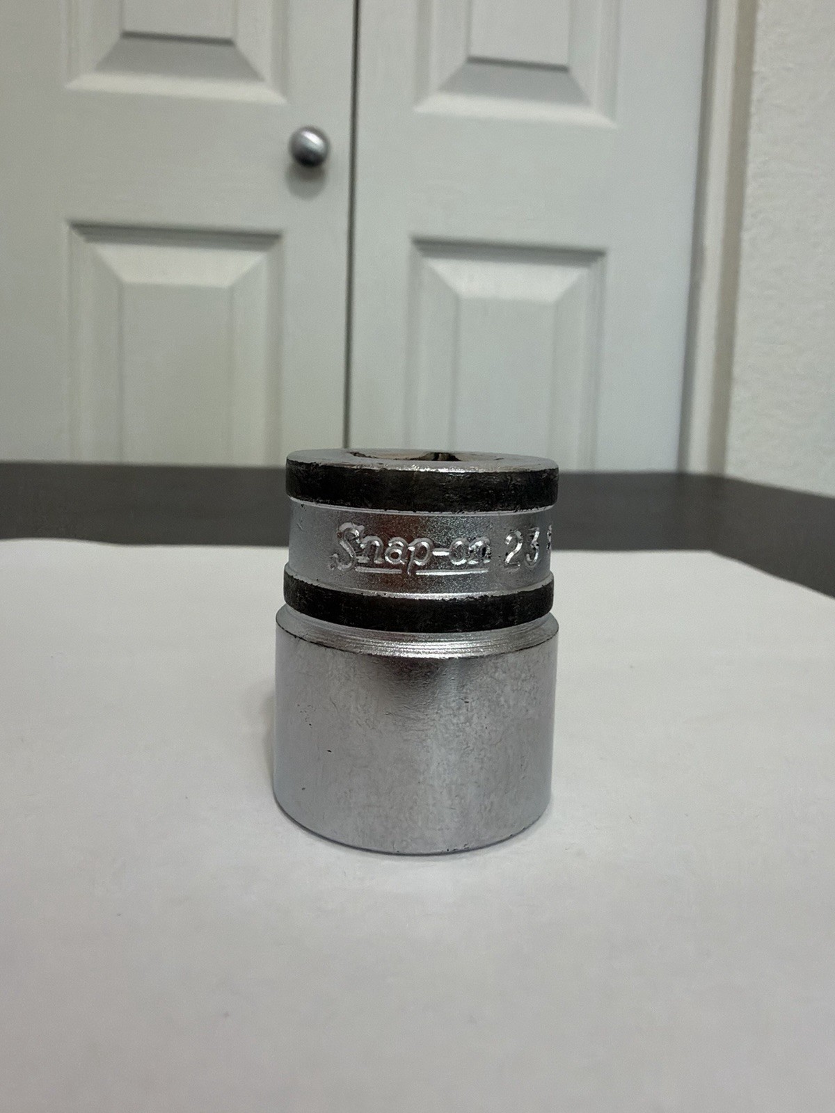 Snap-on Tools 1/2″ Drive 23mm Metric 12 Point Shallow Socket SWM231 USA