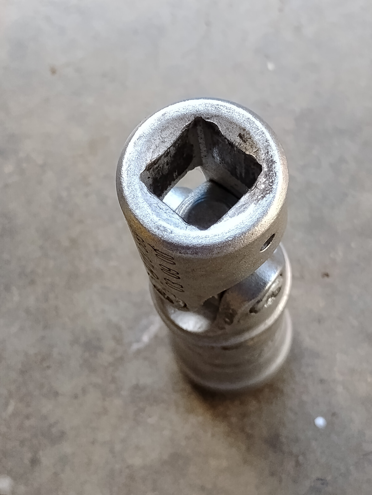 Hazet 2756-19 swivel head socket 6 point