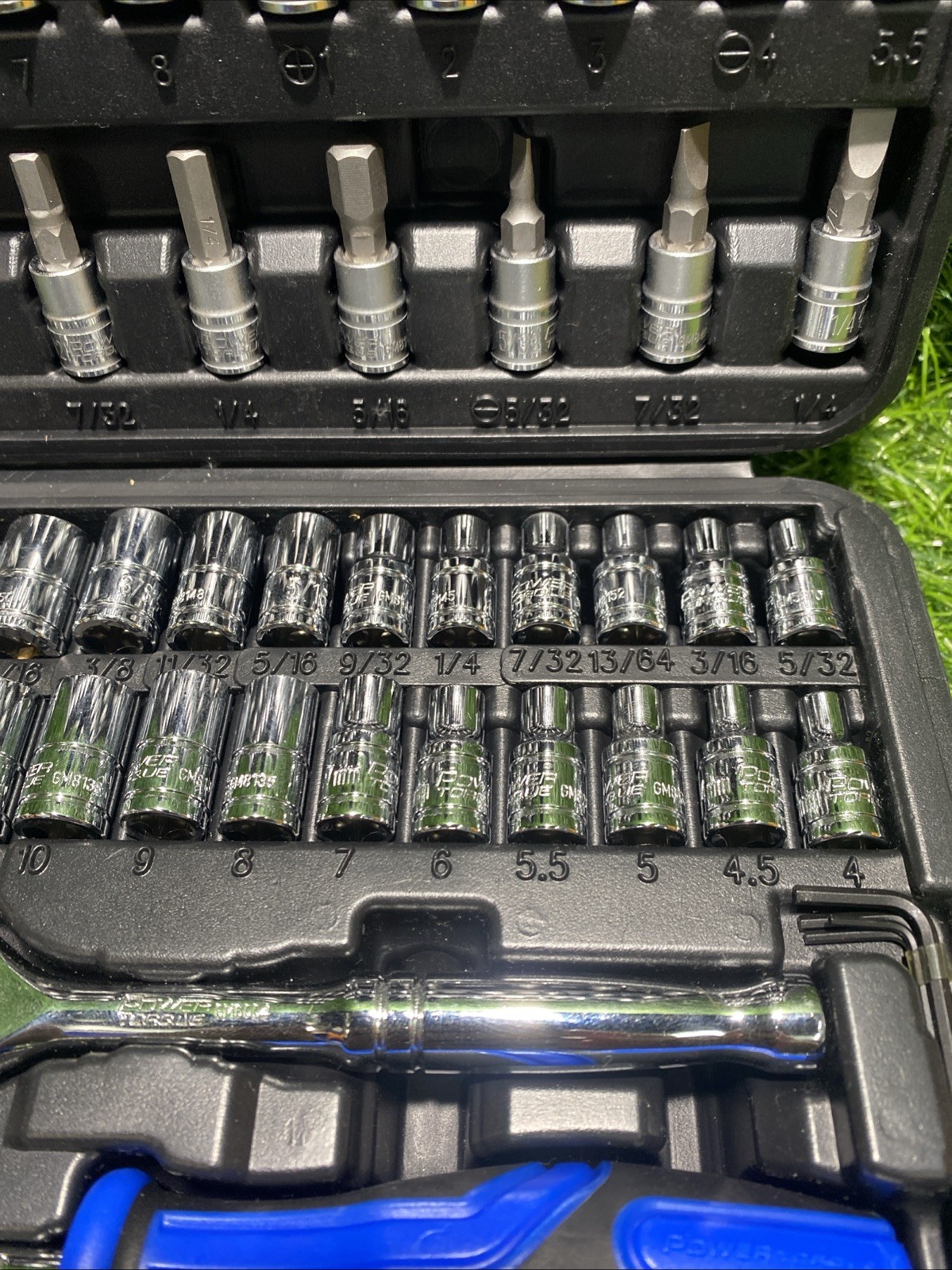 Power Torque 73 Piece 1/4 Inch Drive 6 Point SAE, Metric Tool Set – GM4324