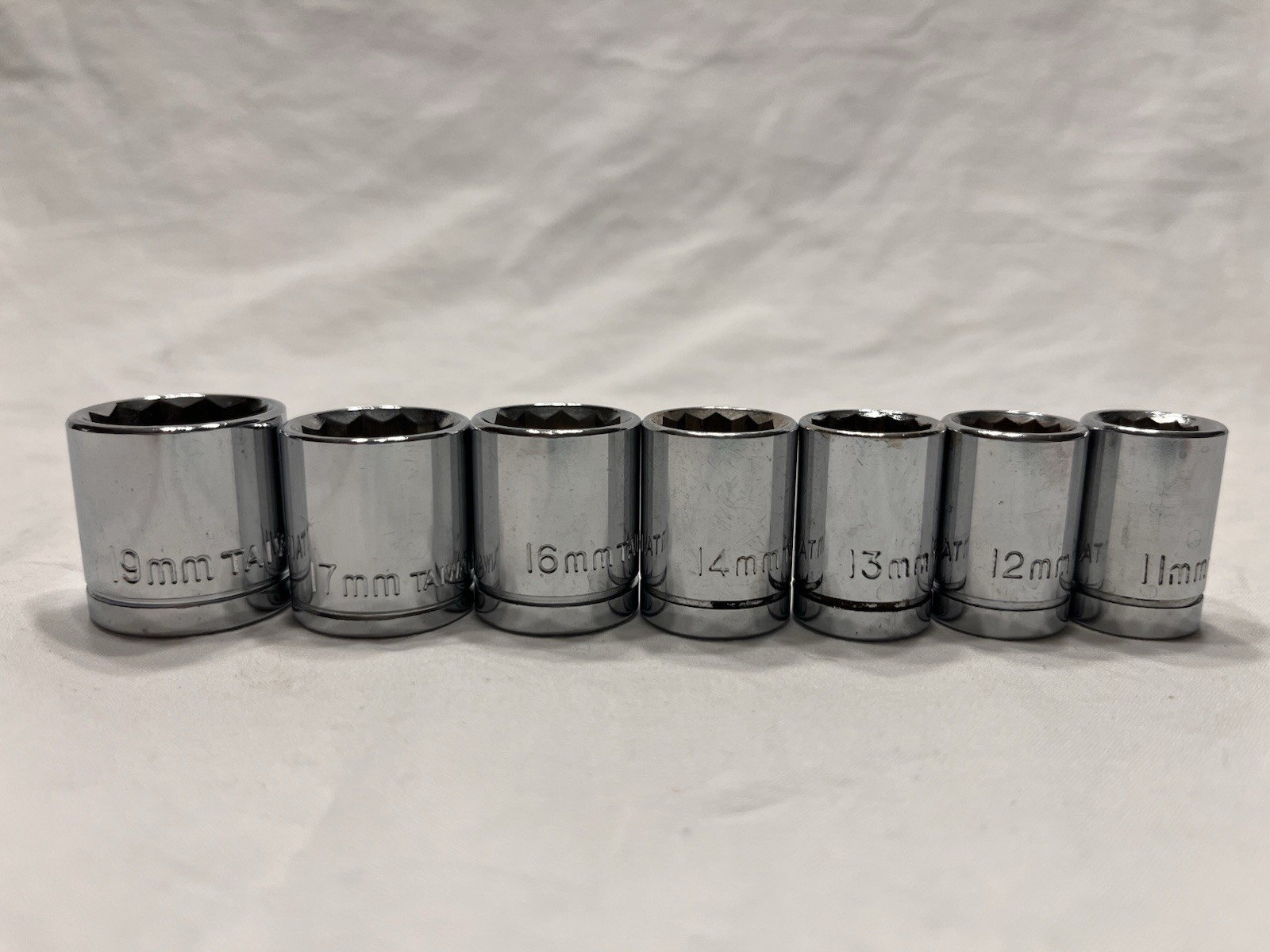 Taiwan 12 Point 3/8″ Drive 7 Piece Socket Set Chrome