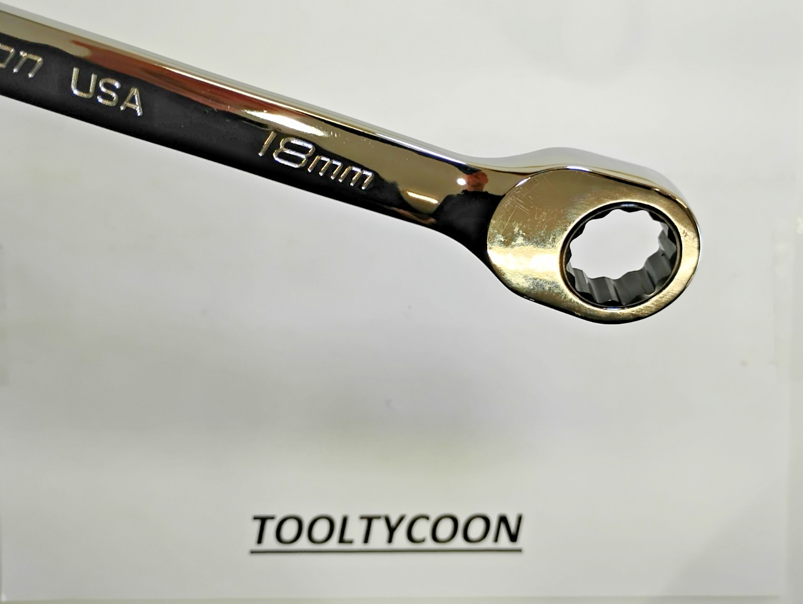 Snap-on Tools NEW 18mm Metric 0° Non-Reversing Ratcheting Combo Wrench OXRM18