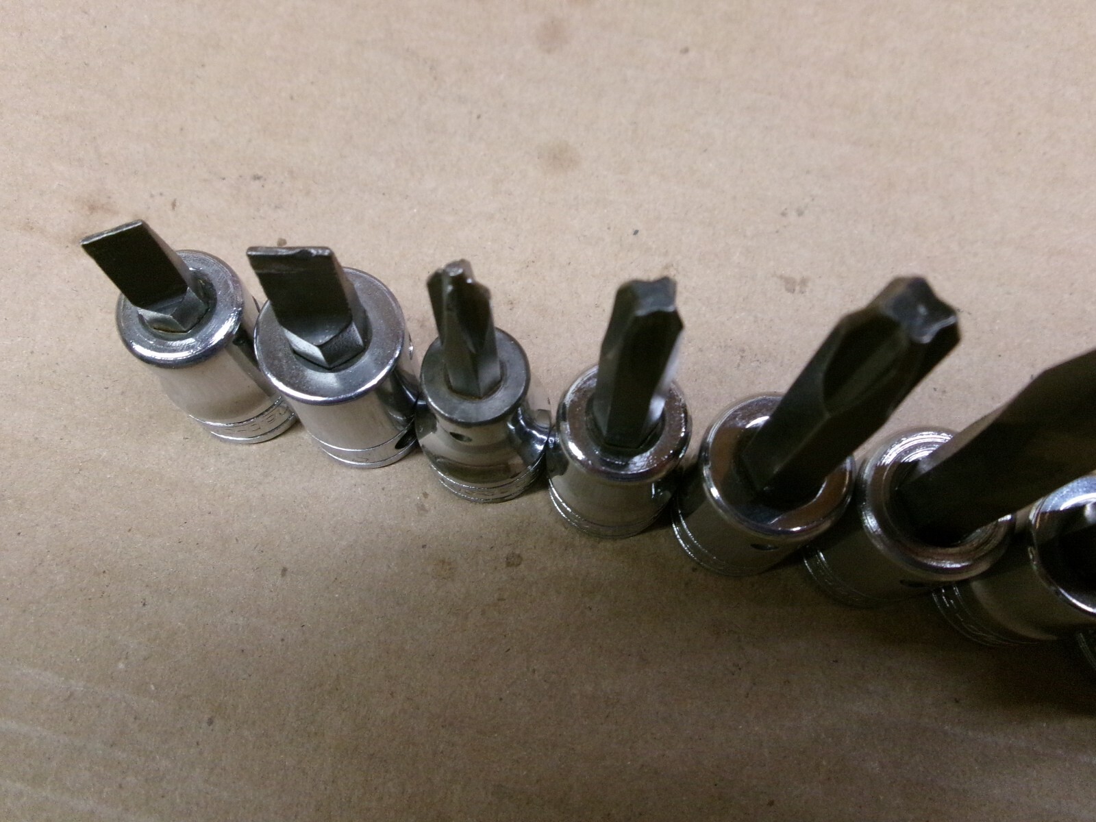 Snap On USA 3/8″ drive 10-Piece Phillips and Flat Tip Socket Set / Lot