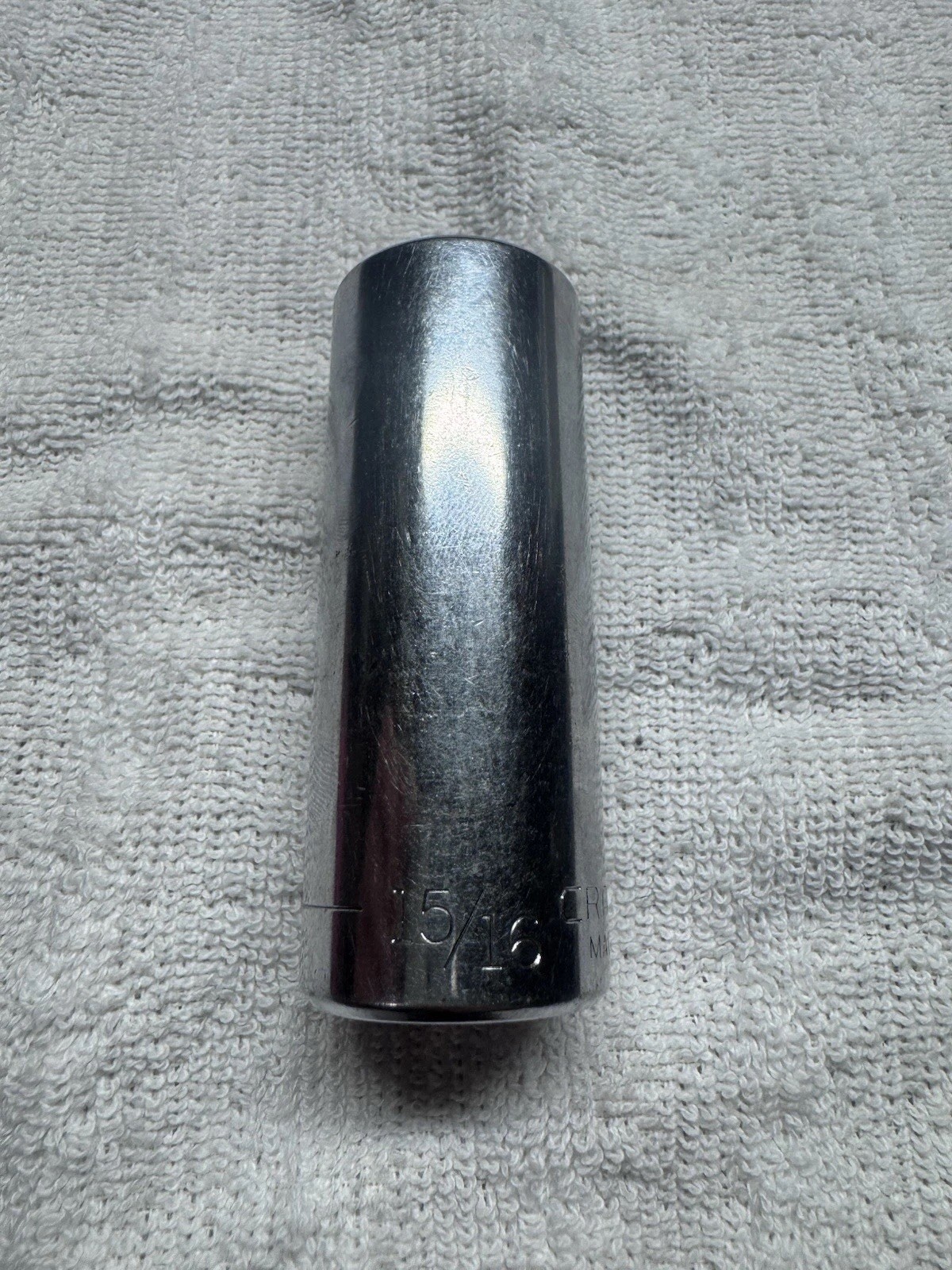 Craftsman USA -v- Series 1/2 Inch Extension And 15/16 6pt Deep Well Socket