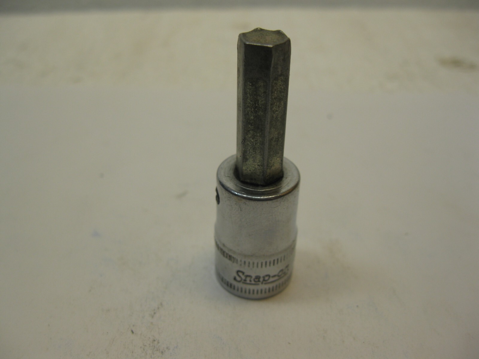 Snap-on tools 3/8″ drive 8mm metric Hex/Allen Bit Socket USA FAM8A Nice!