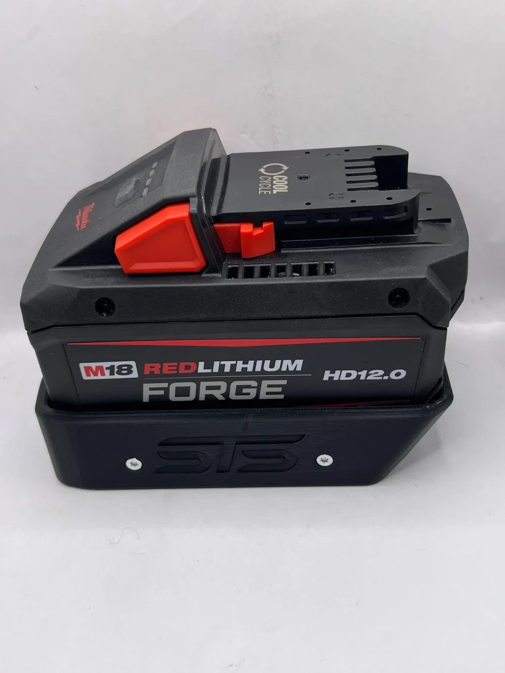 STS Auto Design MW1812F – Milwaukee M18 12.0 Forge Magnetic Battery Cover