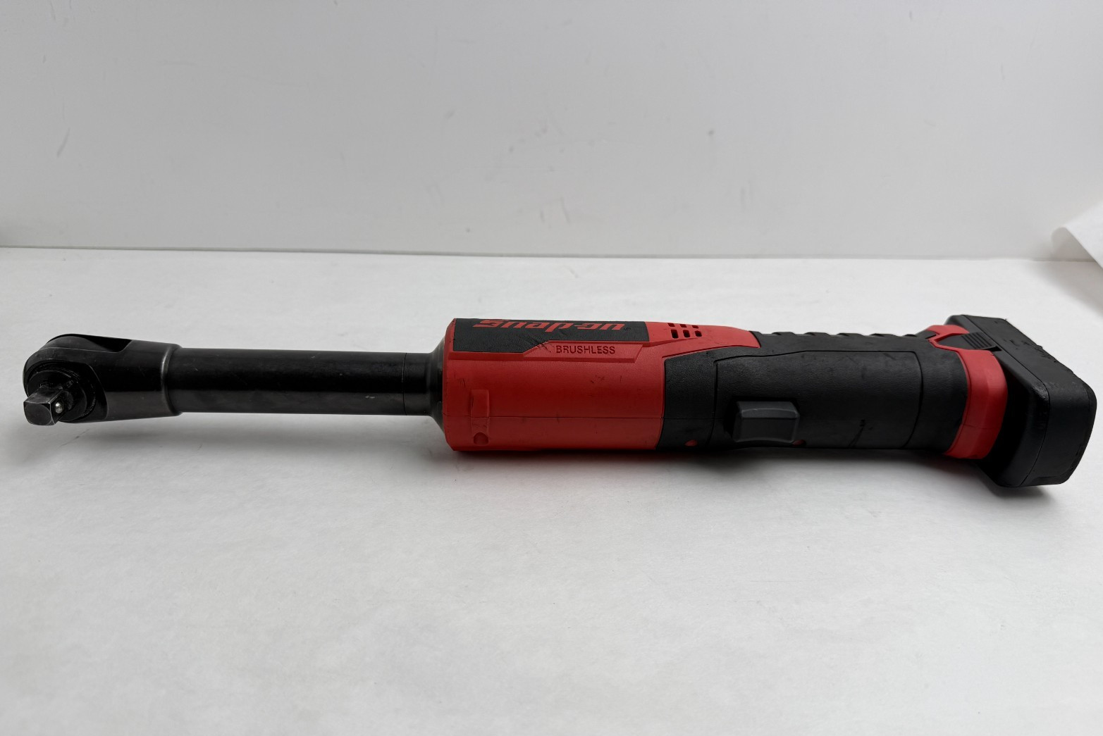 Snap on Tools CTR868 14.4V 3/8″ Long Neck High Torque Brushless Ratchet w/ Batt