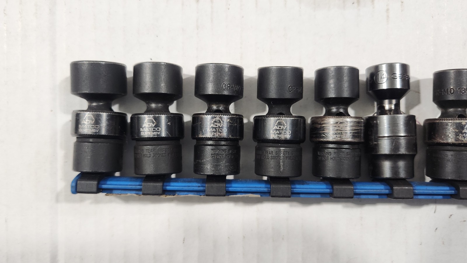 Matco 10-19MM ADV 10 Pc. 3/8″ Metric 6 Point Swivel Universal IMPACT Socket Set