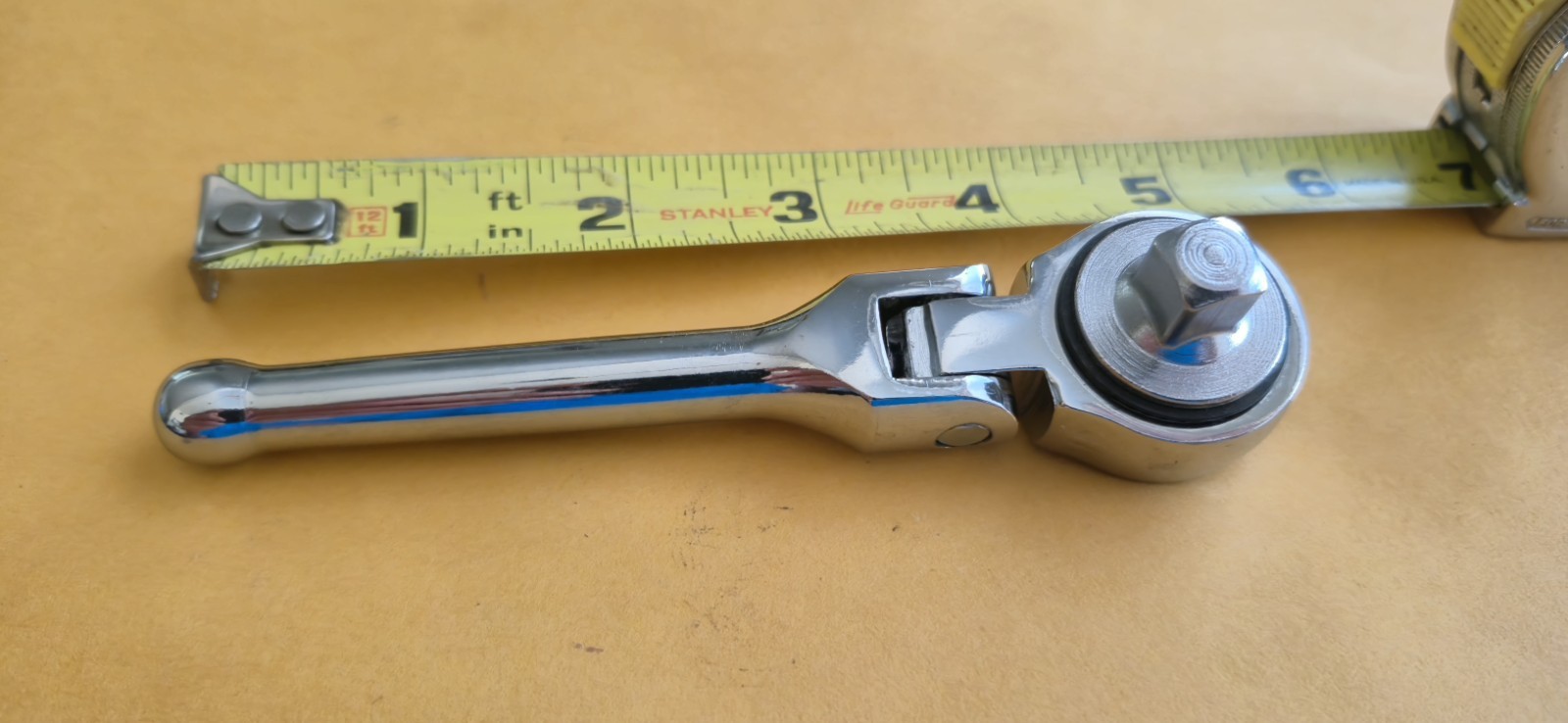 Stubby Flex-Head 3/8″ Drive Ratchet. UNUSED? Unmarked. 5″ Long