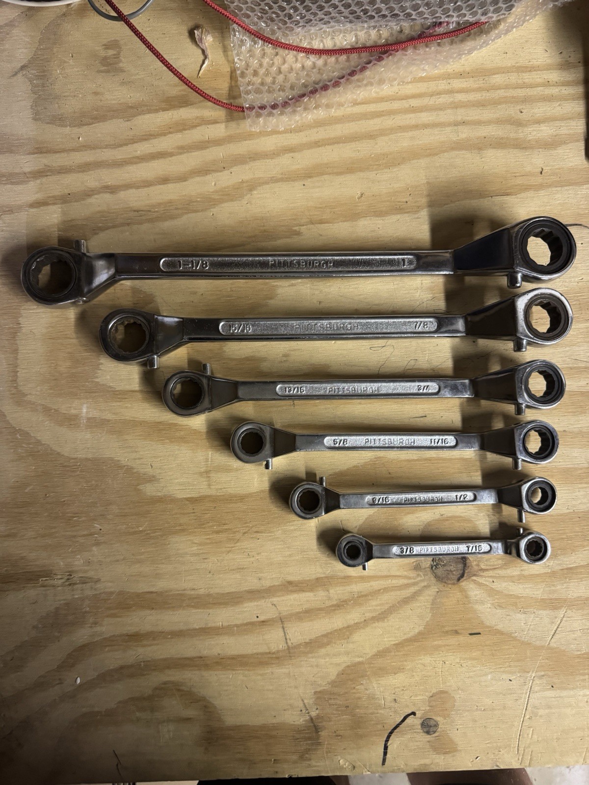Pittsburgh SAE Reversible Offset Ratchet Wrench Set 3/8″ to 1-1/8″ Set of 6