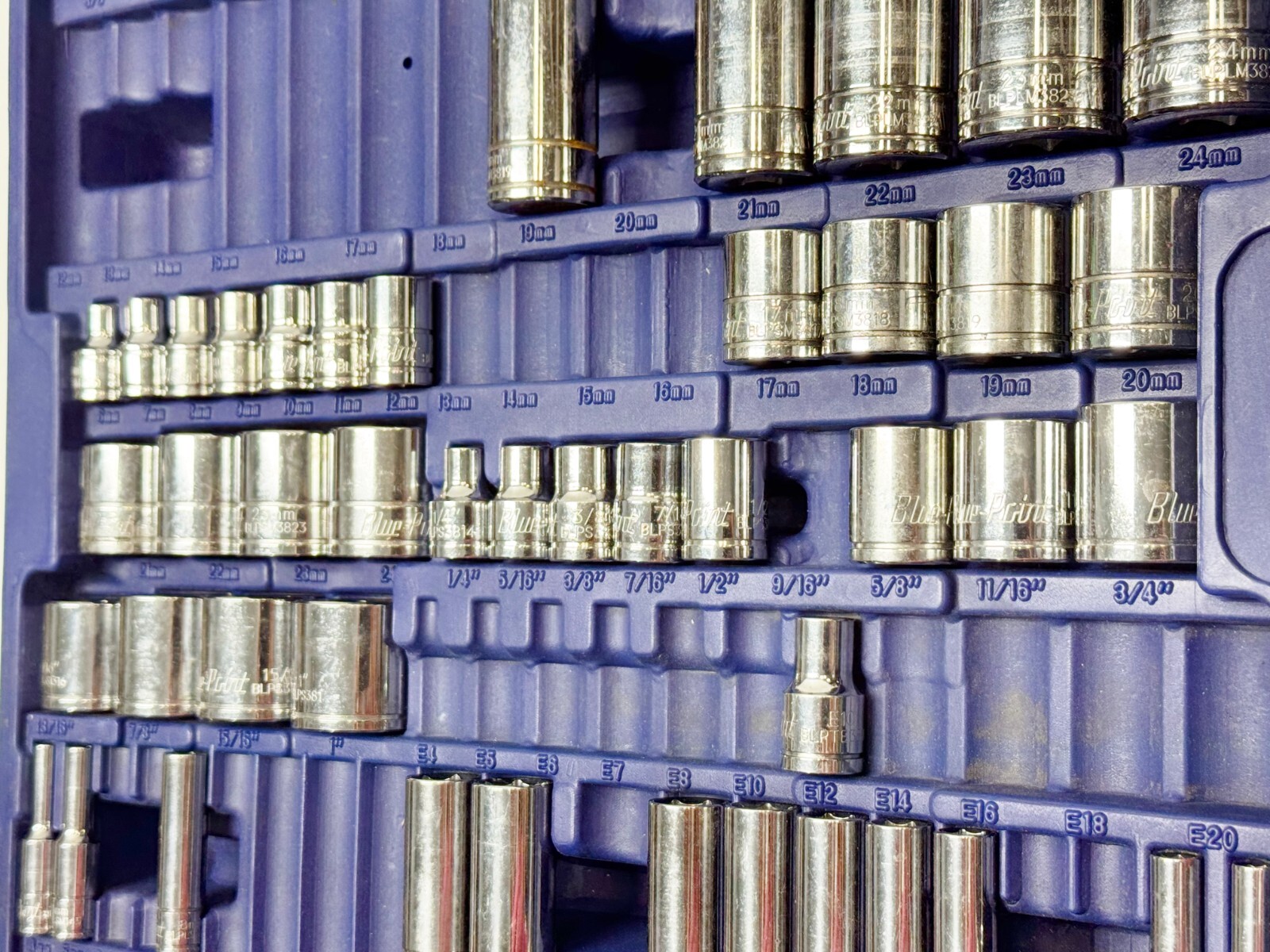 81/155 Pieces Blue-Point BLPGSSC155 Combination Drive SAE/ Metric 155 pc General