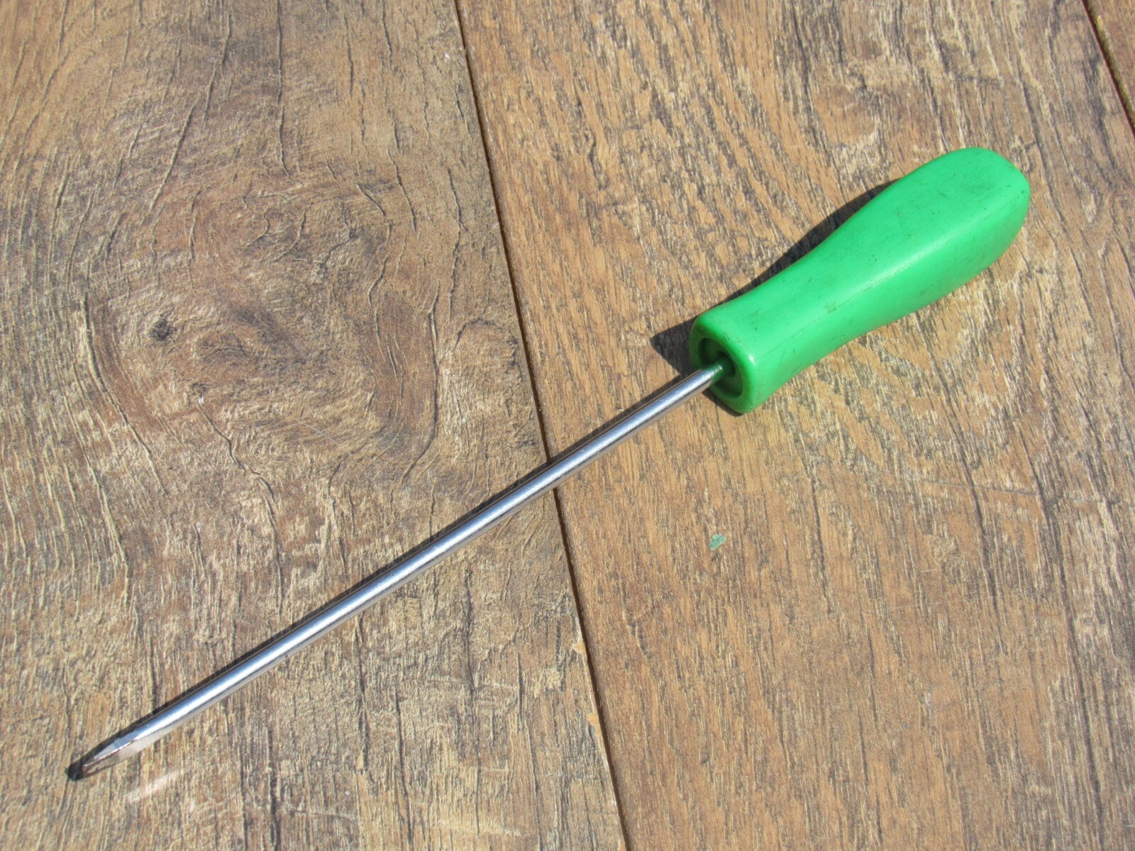 MATCO FLAT TIP STRAGHT 6 3/4″ BLADE SLOTED GREEN HANDLE SCREWDRIVER 10 1/4″ OAL