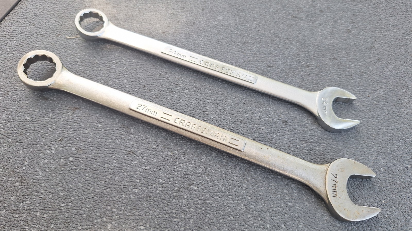 Craftsman USA 42933 -V- 27mm & 42923 -V- 24mm 12 Point Combination Wrench Set