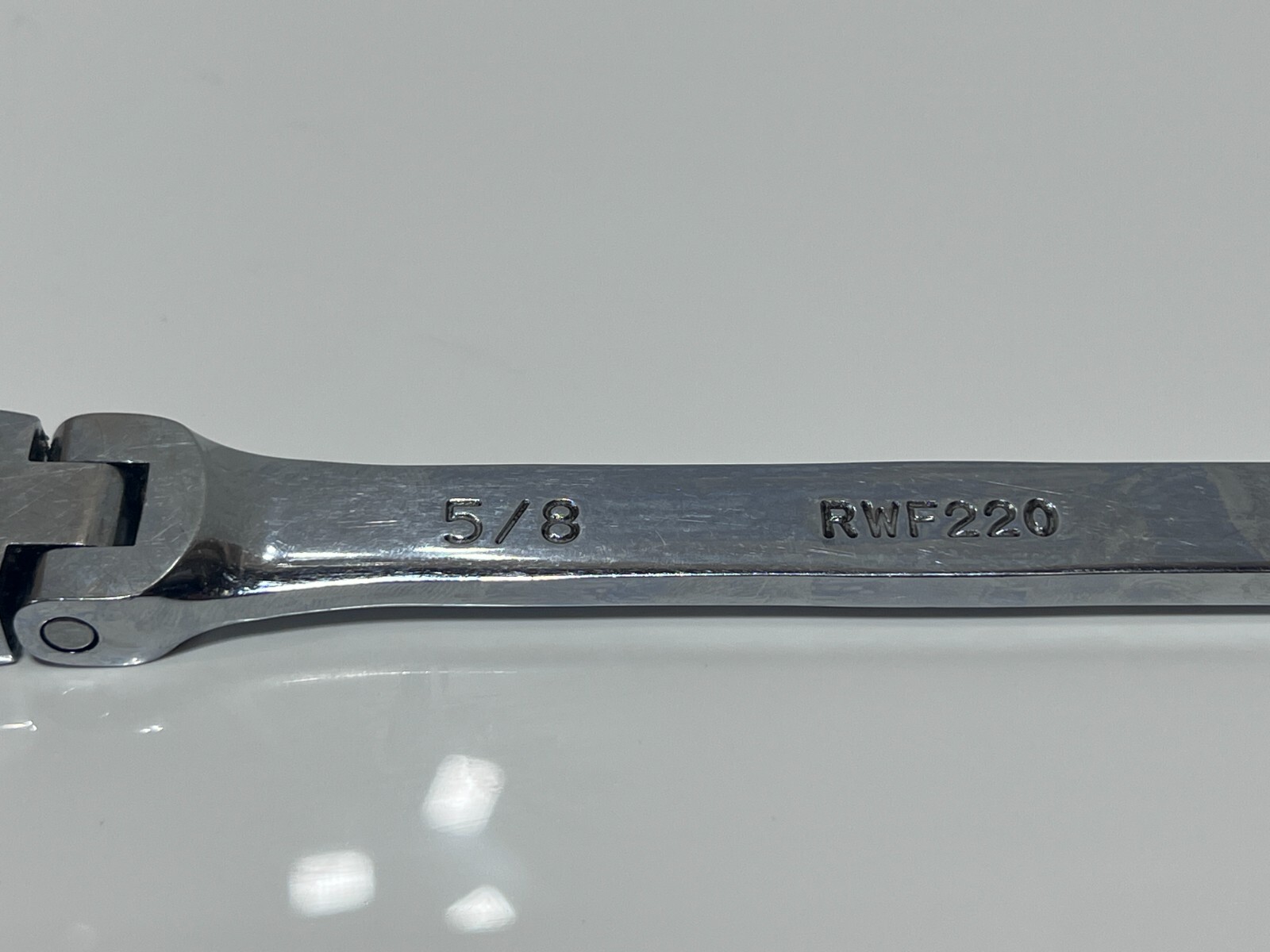 MAC Tools RWF220 SAE 5/8″ Flex Head Ratcheting Combination Wrench – 12 Point