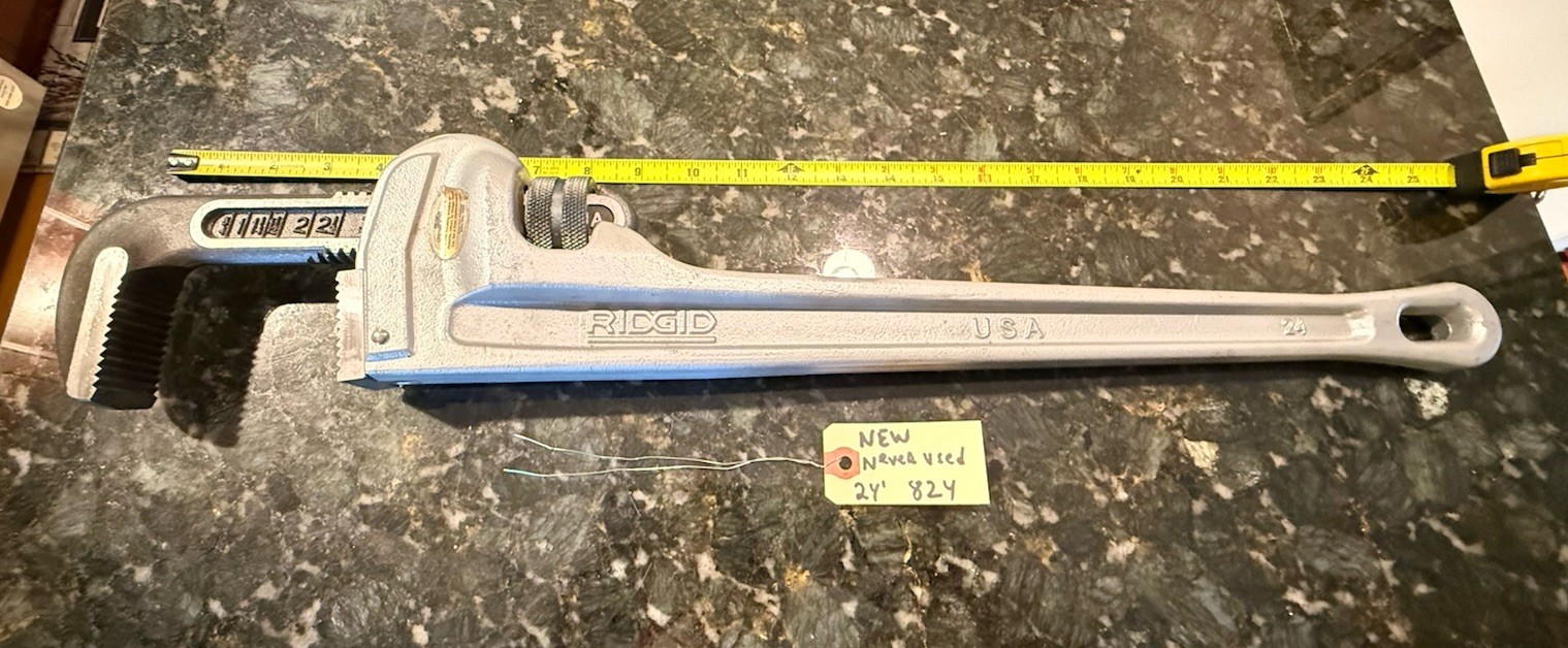 RIDGID 31105 Model 824 Aluminum Straight Pipe Wrench 24-inch Plumbing Wrench USA