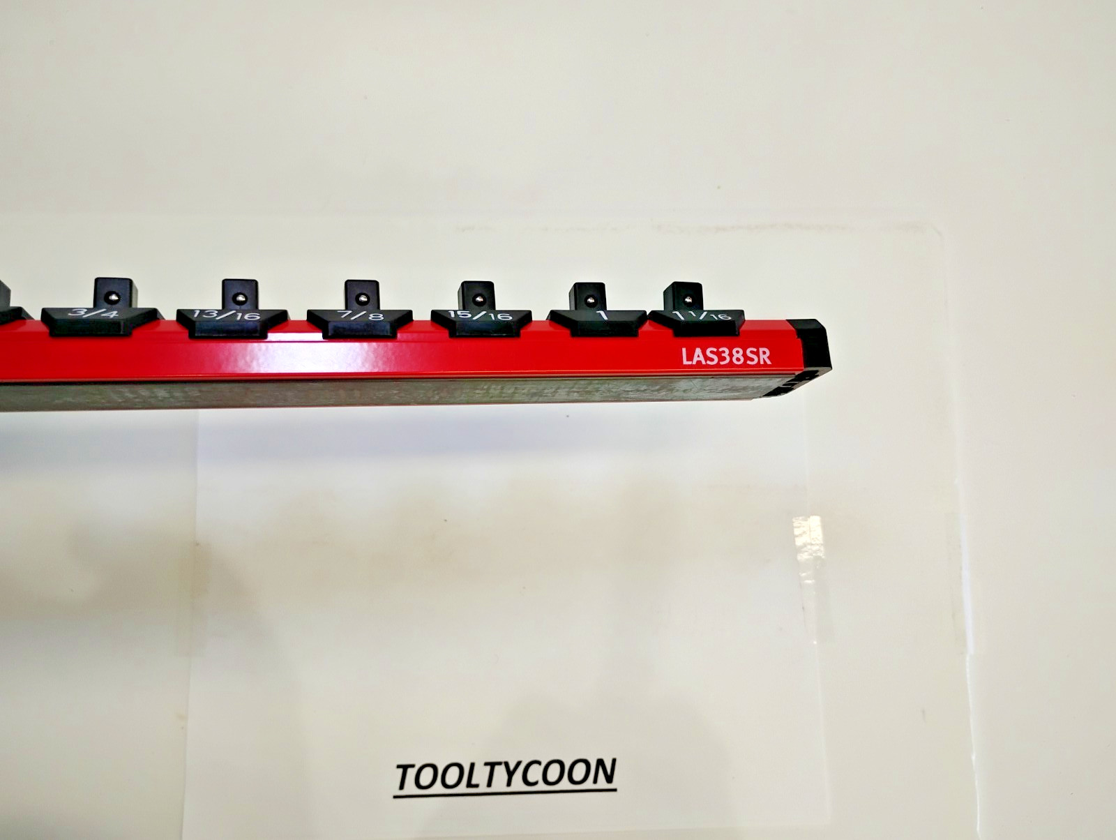 Snap-on Tools NEW RED 3/8″ Drive SAE 14 Post Lock-A-Socket Rail LAS38SR