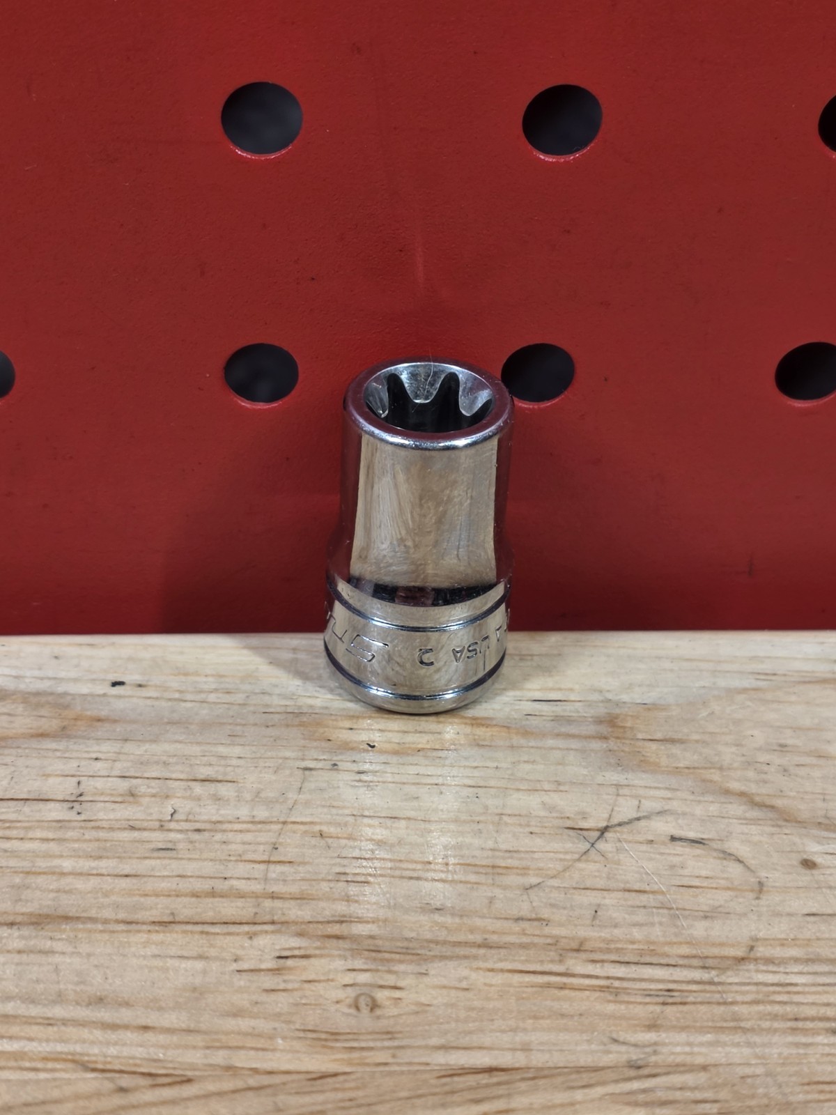 Snap-on Tools FLE120A E12 3/8″ Drive Inverted TORX Chrome Socket External E Torx