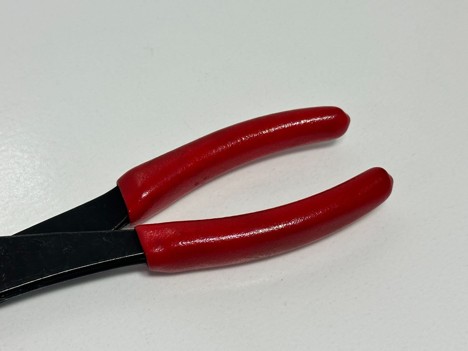 Snap-On Tools USA 208BCP Battery Terminal Pliers Side Mount Angle Nose, Red Grip