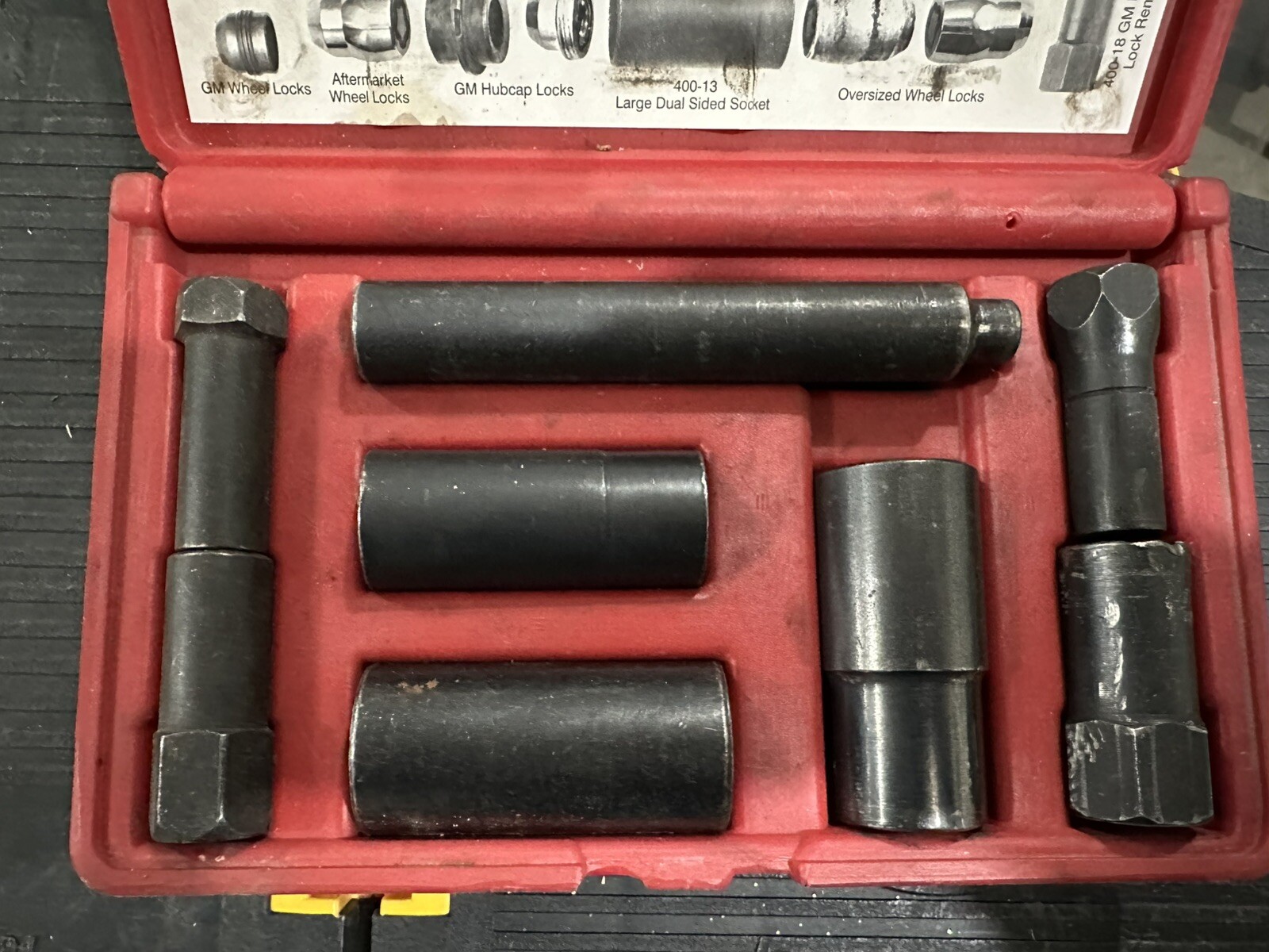 LTI LT-4000 Deluxe Hubcap & Wheel Lock Removal Kit