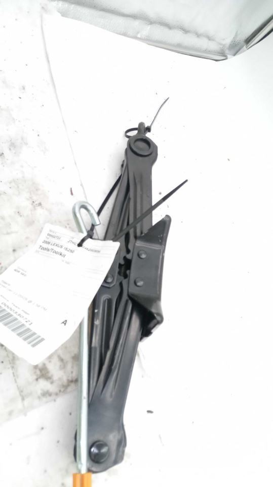 IS250 2006 Tools 590512