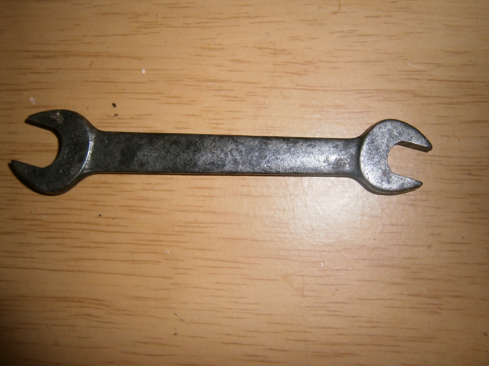 Vintage silver tone spanner. 3/16 & 1/4 BS ends.(E6b)