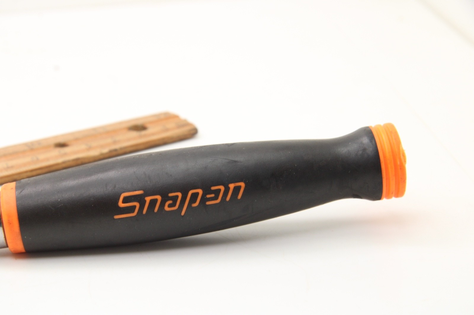 Snap On FHBF80A 3/8″ Drive Black/Orange Soft Grip Bent HandleFlex Head Ratchet