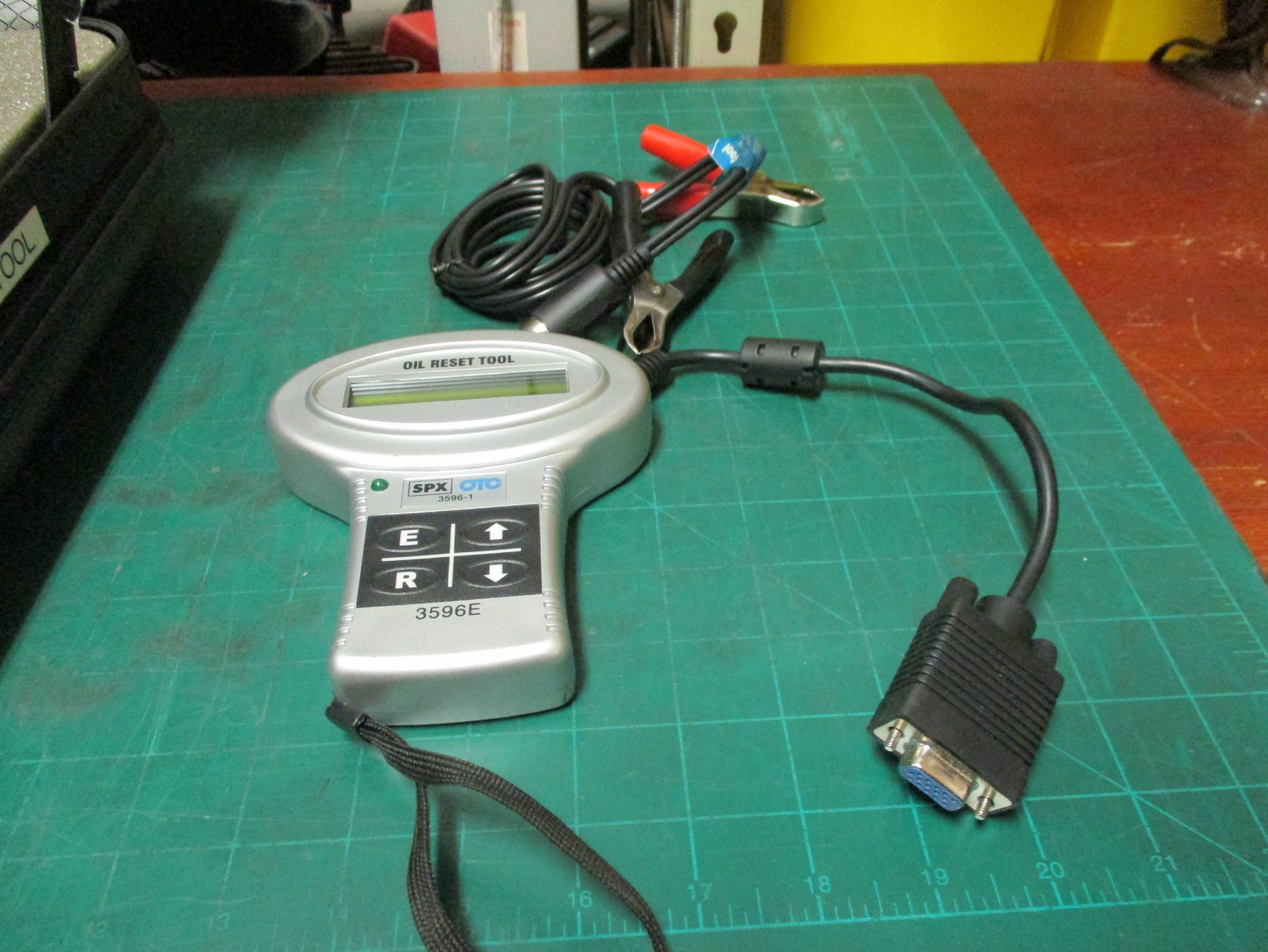 AUTOMOTIVE TOOLS * SPX / OTC * OIL LIGHT RESET TOOL * 3596E