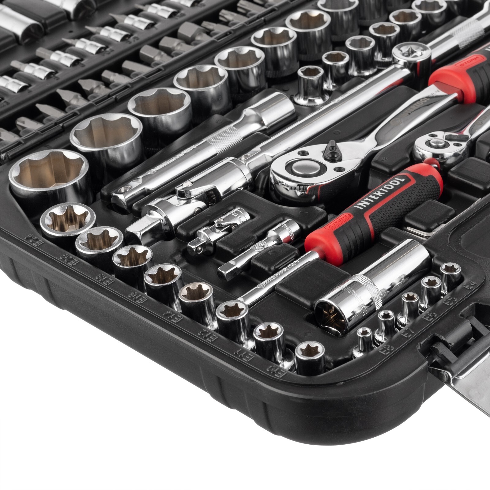 INTERTOOL 110pc Ratchet Socket Wrench and Bit Set ET08-8110