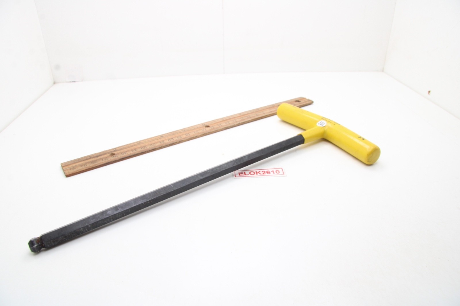Bondhus 13114 3/8″ SAE Ball End Hex T-Handle 11.5″ Length Yellow Soft Grip USA