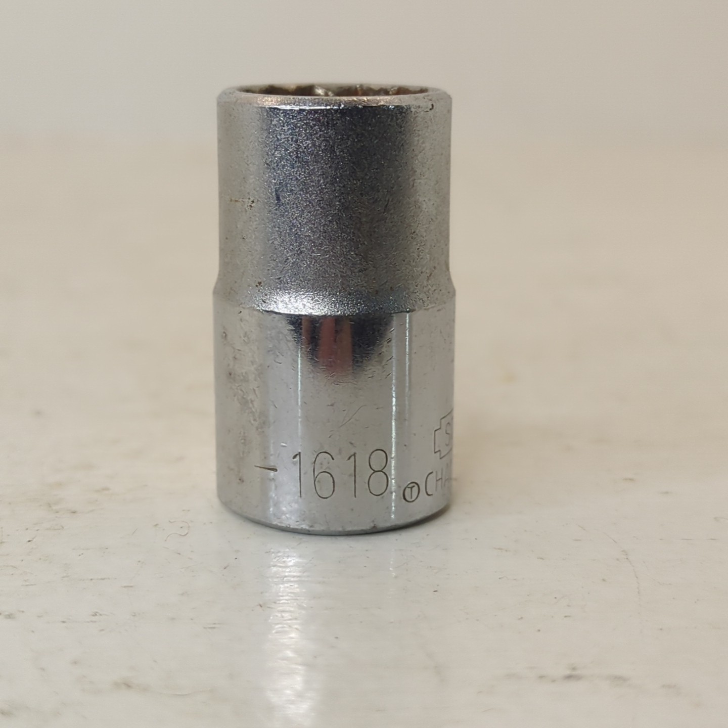 Vintage Challenger by Stanley 1618 9/16 in SAE 1/2” Drive 12 Socket
