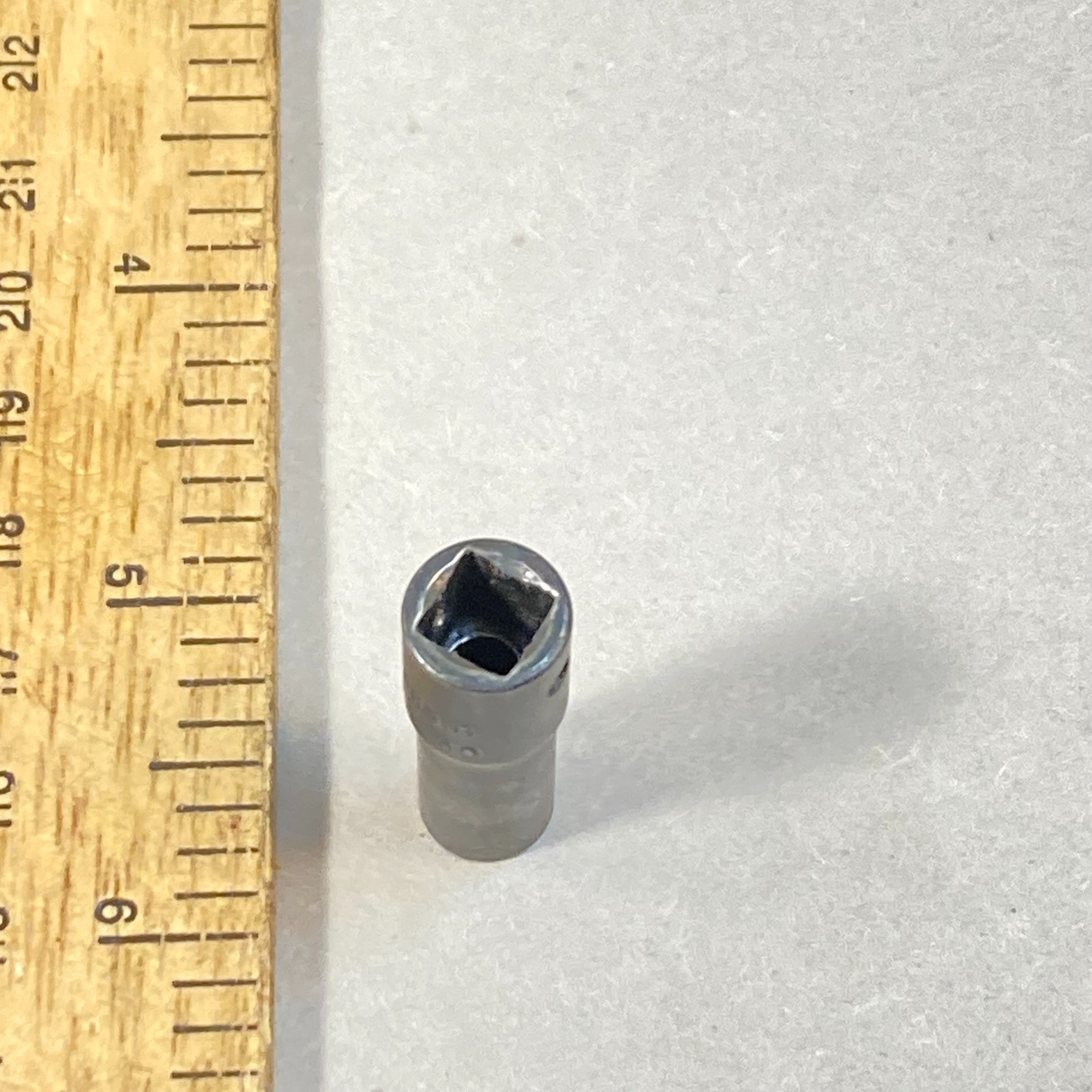 Snap-on 1/4″ Socket 1/4″ Drive 12 Point SAE #TDHB8 USA