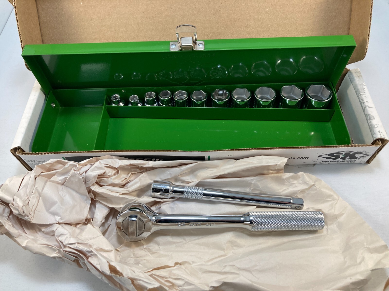 SK Tools 94513 3/8″ 13pc SAE Chrome 6 Point Socket Set Metal Case USA Made