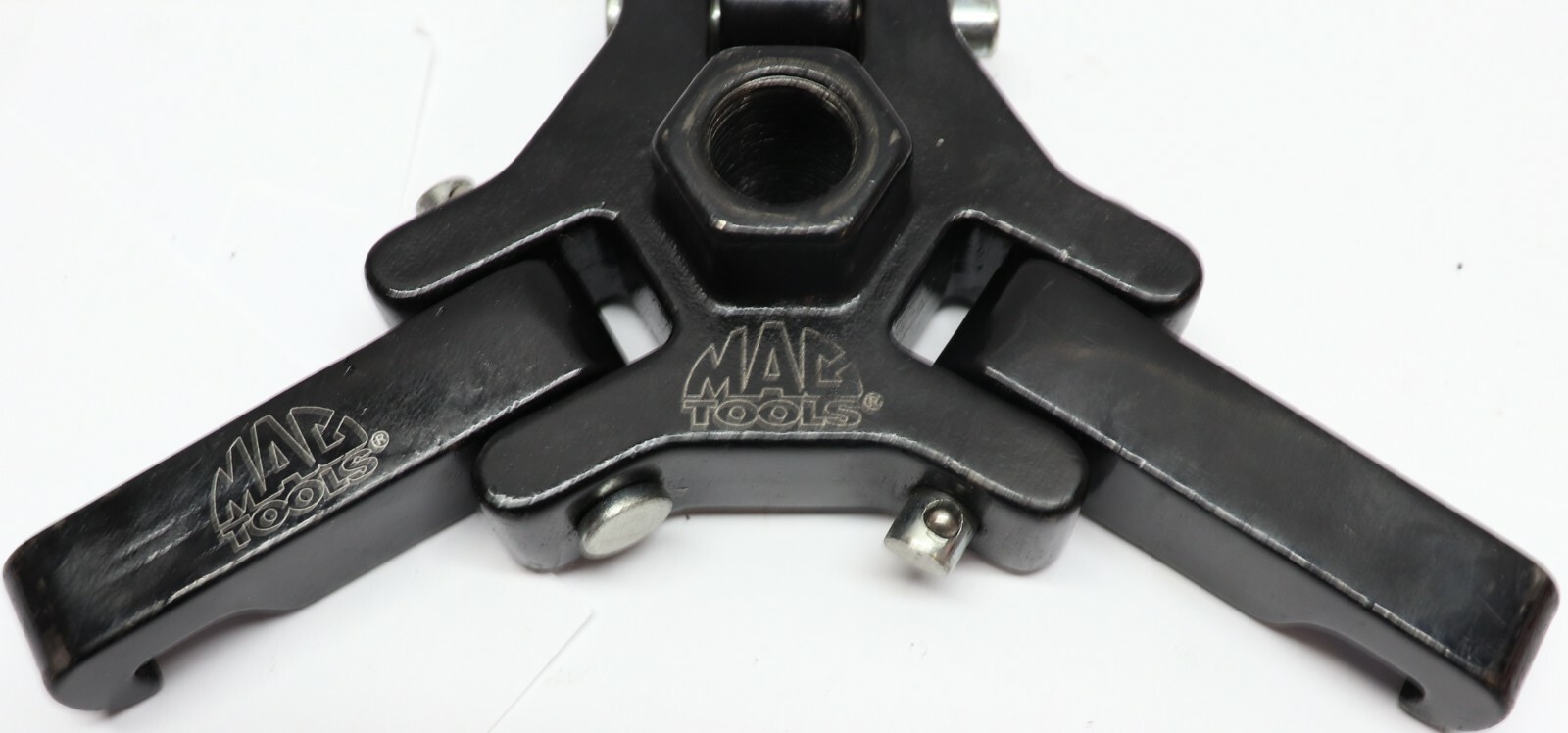 Mac Tools Harmonic Damper Pulley Puller Chrysler, GM, Mitsubishi, Dodge HDPP97B