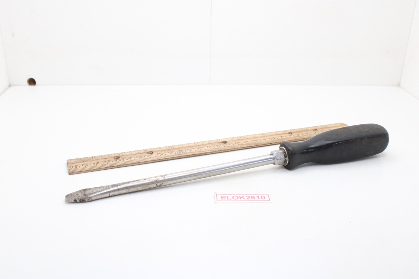 Snap-on SSD8 3/8″x12.5″ Flat/Slotted Black Hard Handle Screwdriver USA