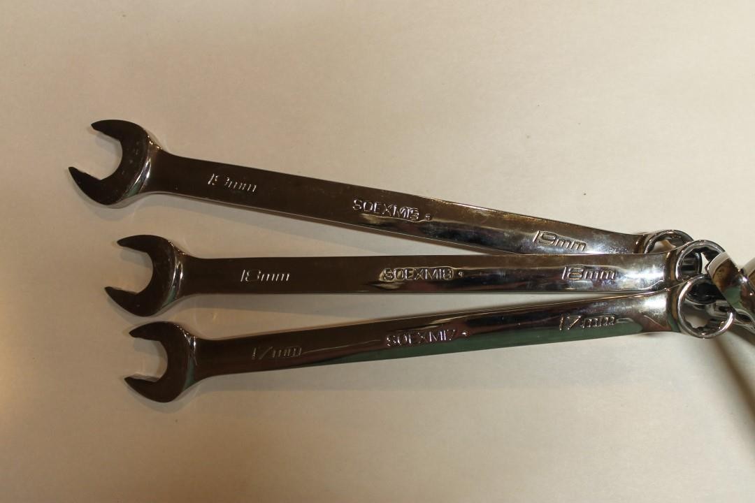 Snap-On SOEXM710 10 pc Metric Flank Drive Plus Combination Wrench Set 10-19mm ^