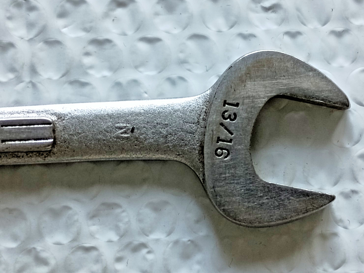 CRAFTSMAN TOOLS USA V SERIES, 25/32″ x 13/16″ DOUBLE OPEN-END WRENCH, 8.5″ LONG.