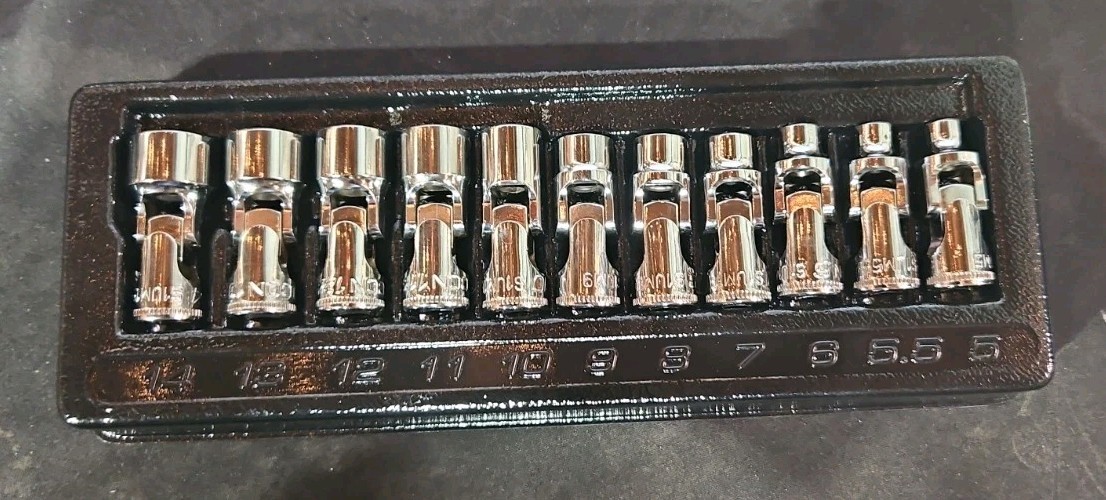 Icon S1UM11 1/4″ Drive Metric Chrome Universal Swivel 11pc Socket Set with Tray