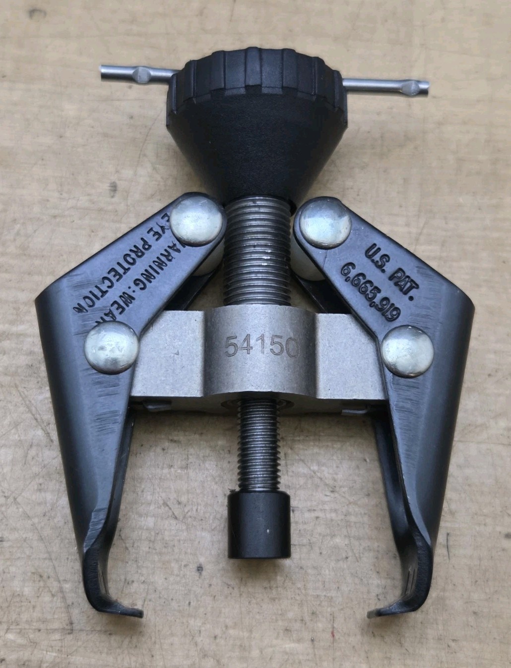 New Lisle Tools 54150 – Battery Terminal & Wiper Arm Puller