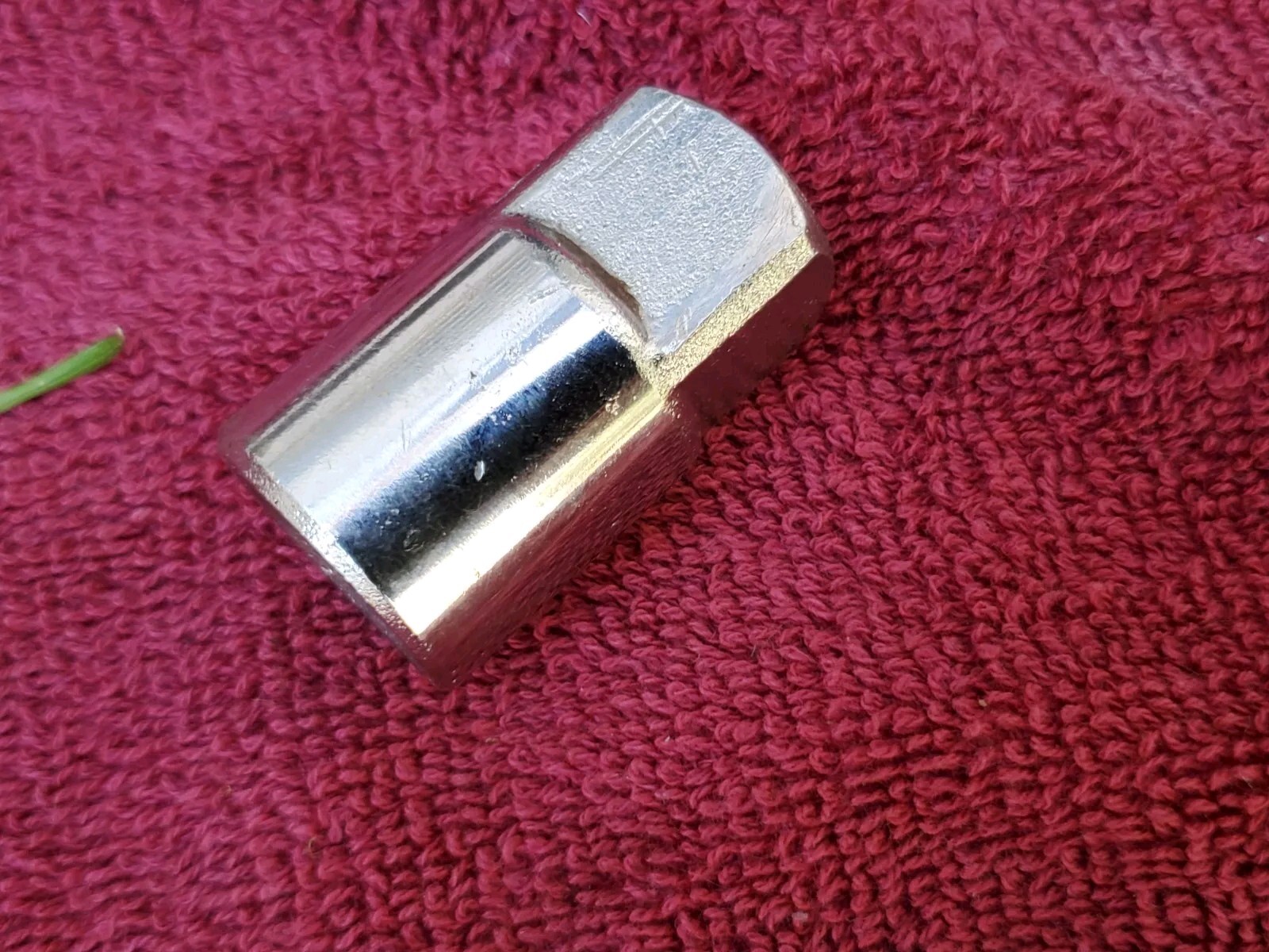 Unmarked 1/2″ Drive to 3/4″ Male Drive Socket Adapter