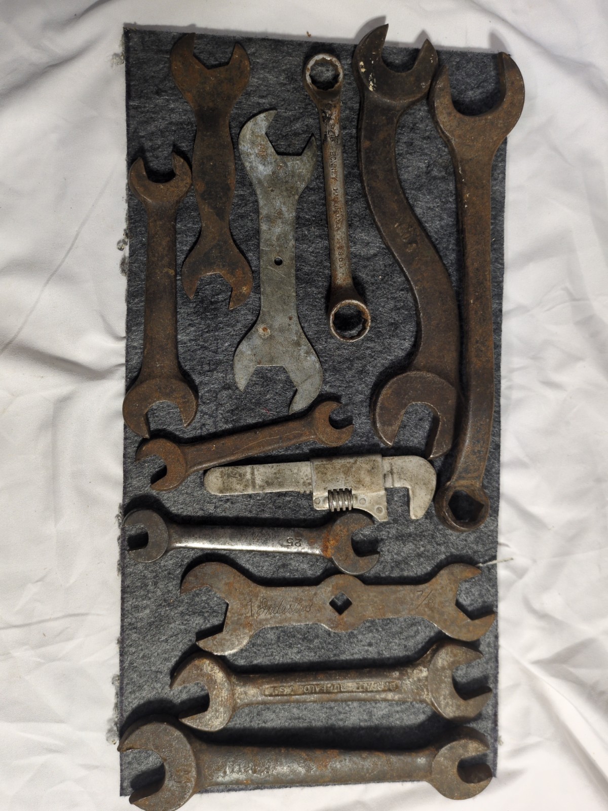 12 Wrenches, Various Sizes ( Indicated On Pictures). 4lb 9 Oz Weight.